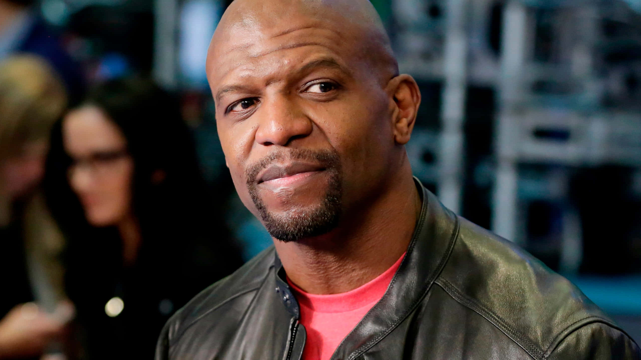 Terry Crews, black leather jacket, red shirt, 2K Desktop Wallpaper