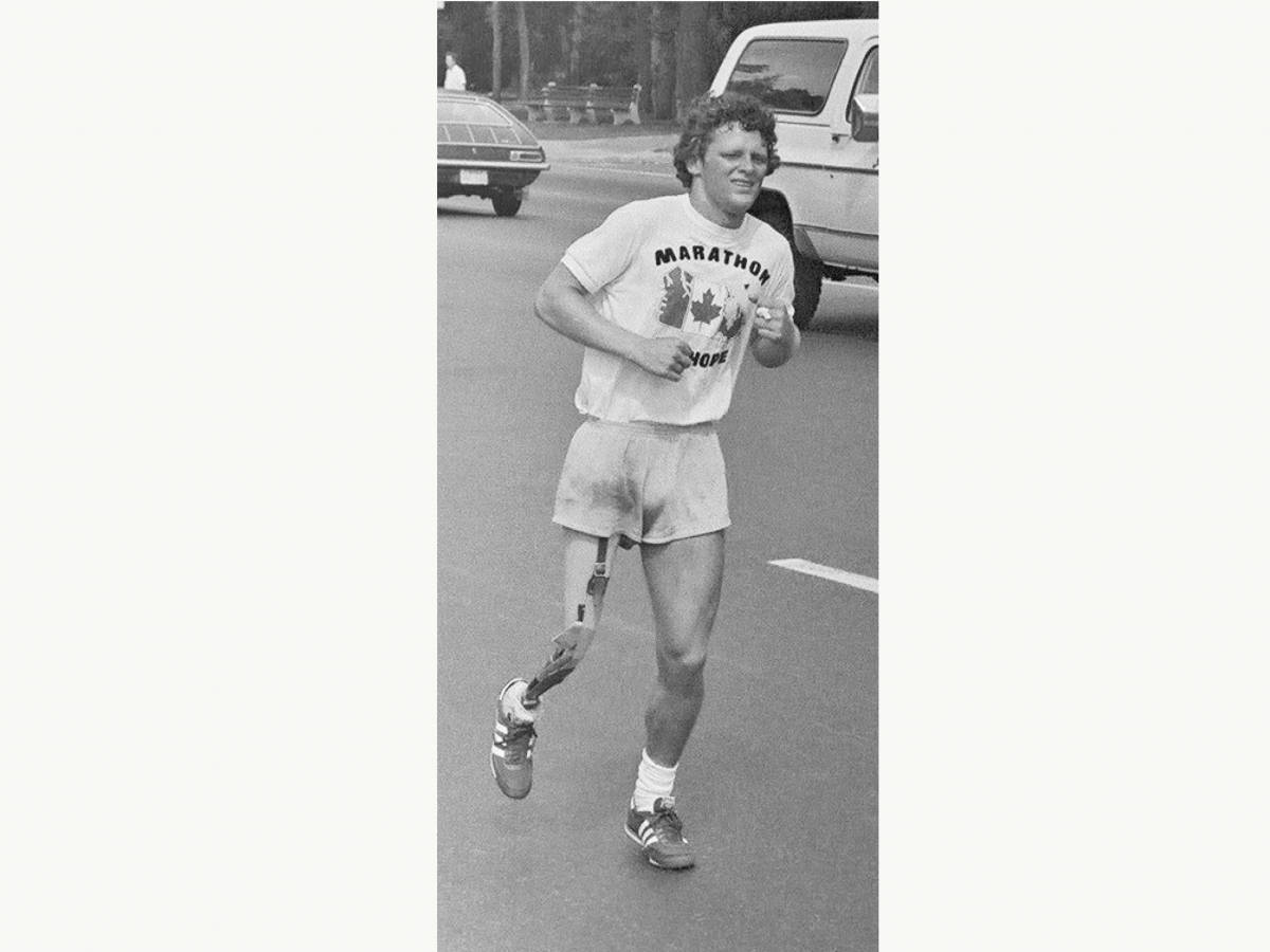 Terry Fox, prosthetic leg, marathon t-shirt, SD Desktop Wallpaper