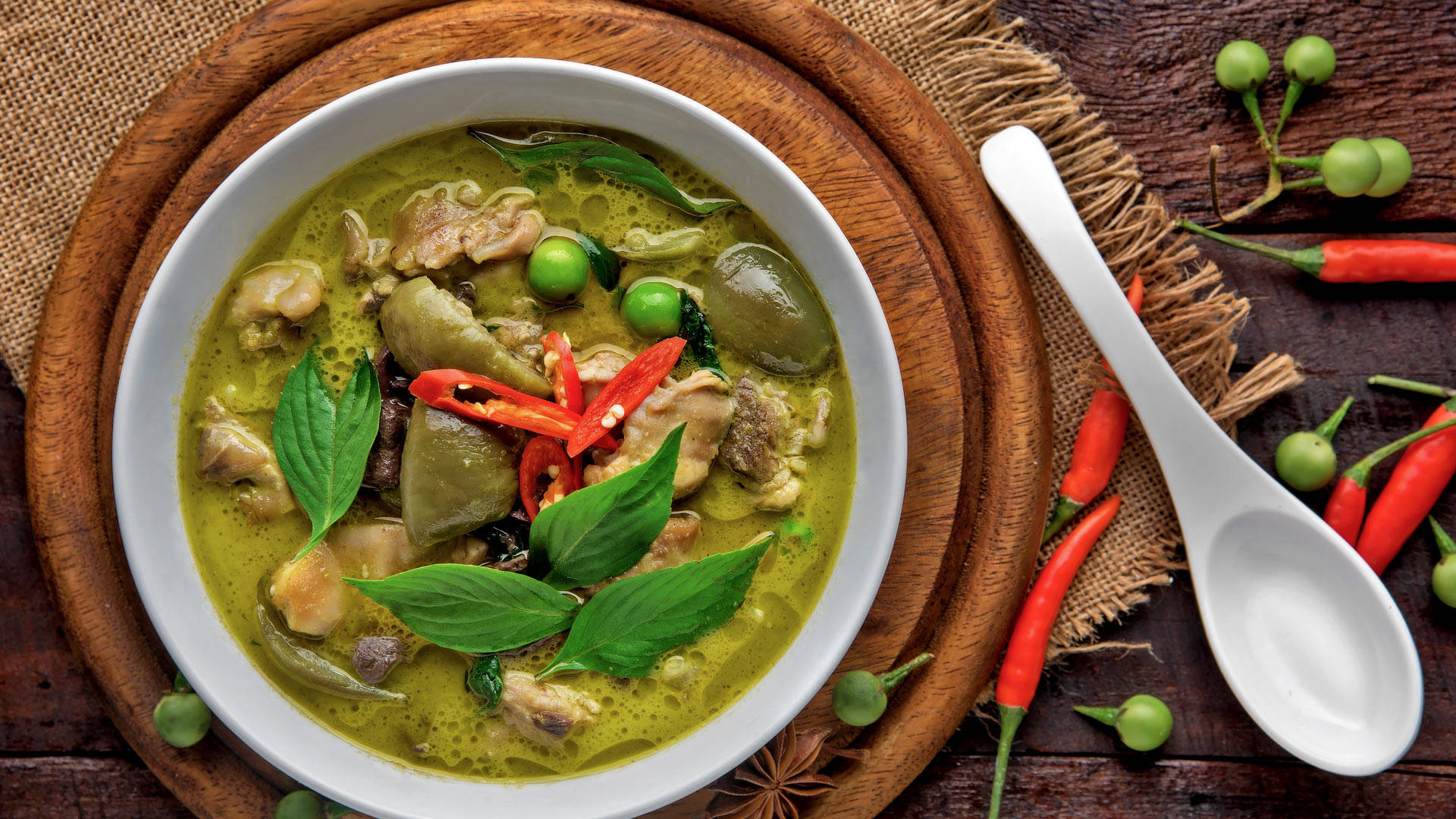 green thai curry, chili, chicken basil, Full HD Desktop Wallpaper