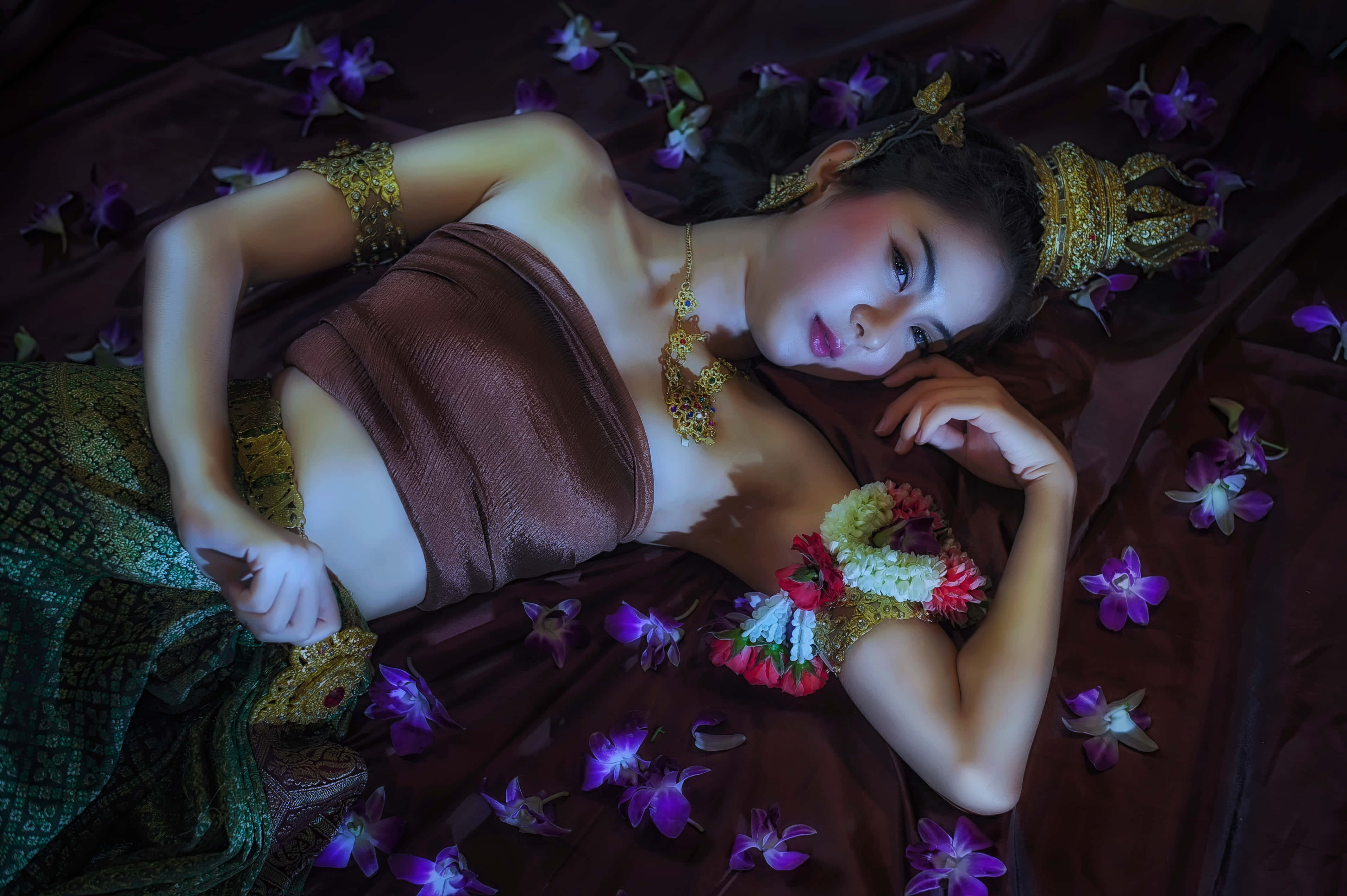 Thai Girl, purple orchids, ornate traditional Thai attire, 4K Desktop Wallpaper