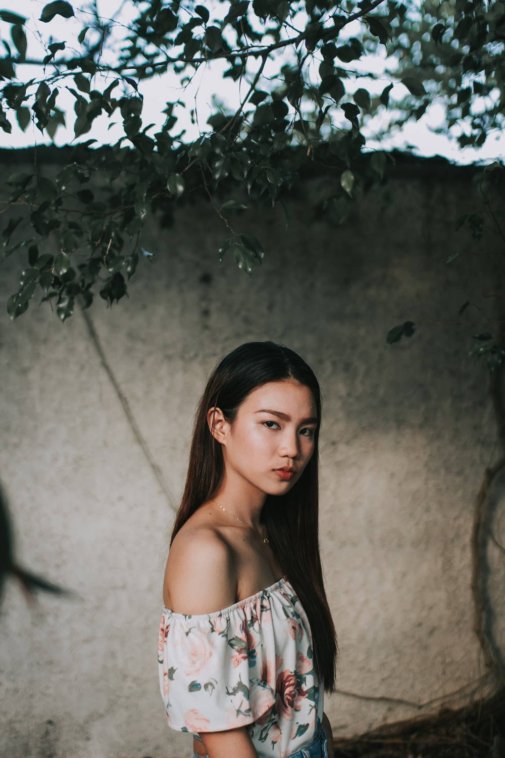 Thailand Woman, floral off-shoulder top, leafy branches, HD Phone Wallpaper