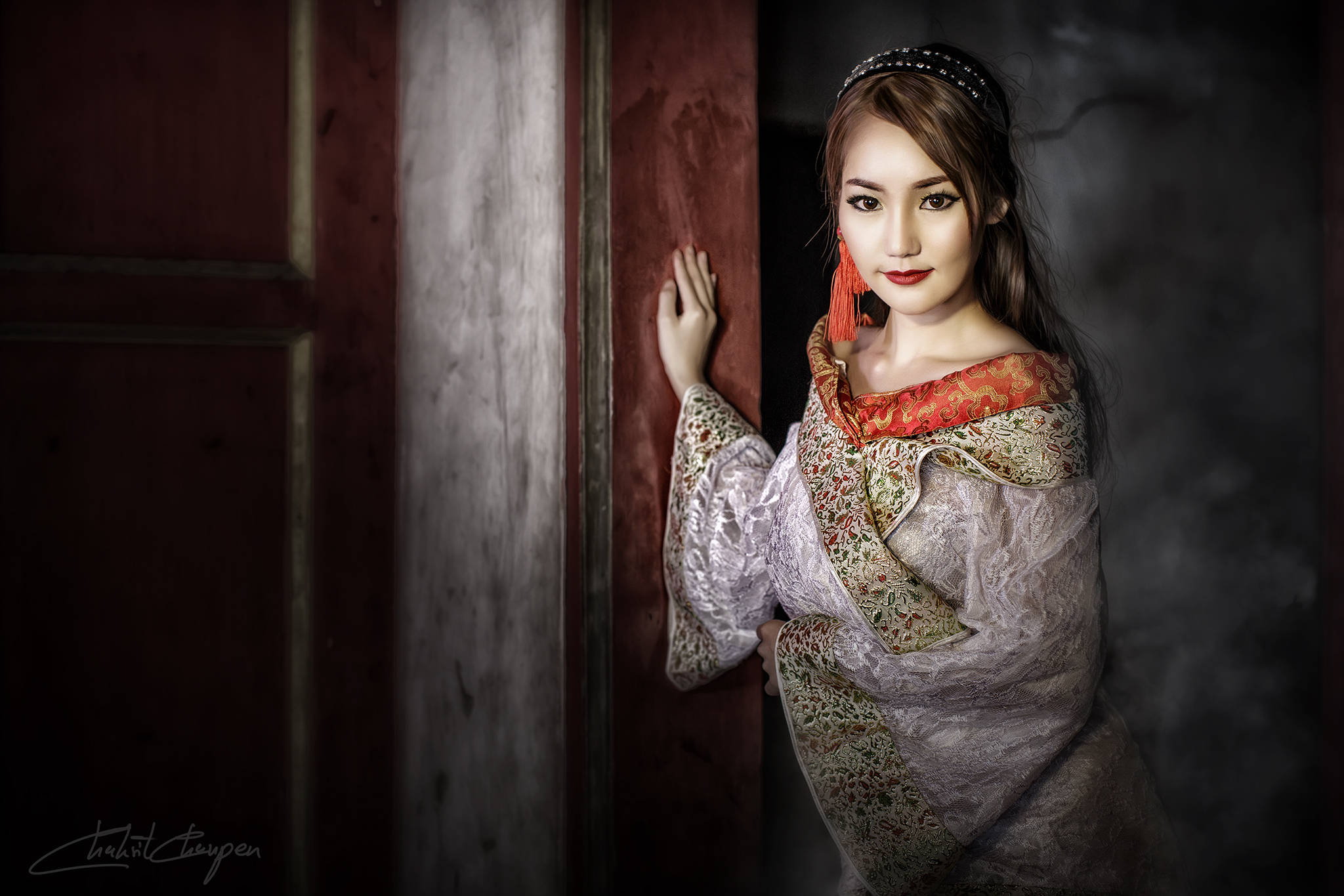 Thailand Woman, ornate traditional attire, weathered wooden door, Full HD Desktop Wallpaper