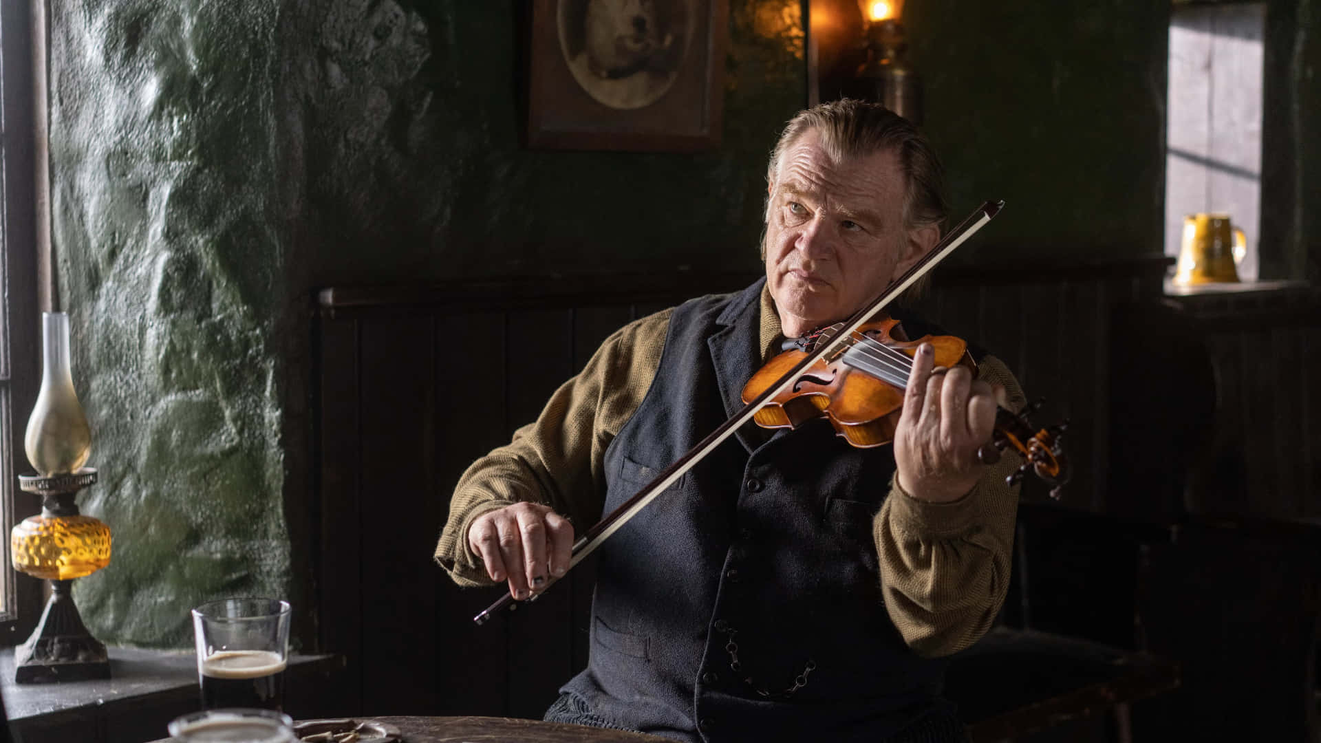 The Banshees Of Inisherin, violin, dimly lit rustic pub, Full HD Desktop Wallpaper