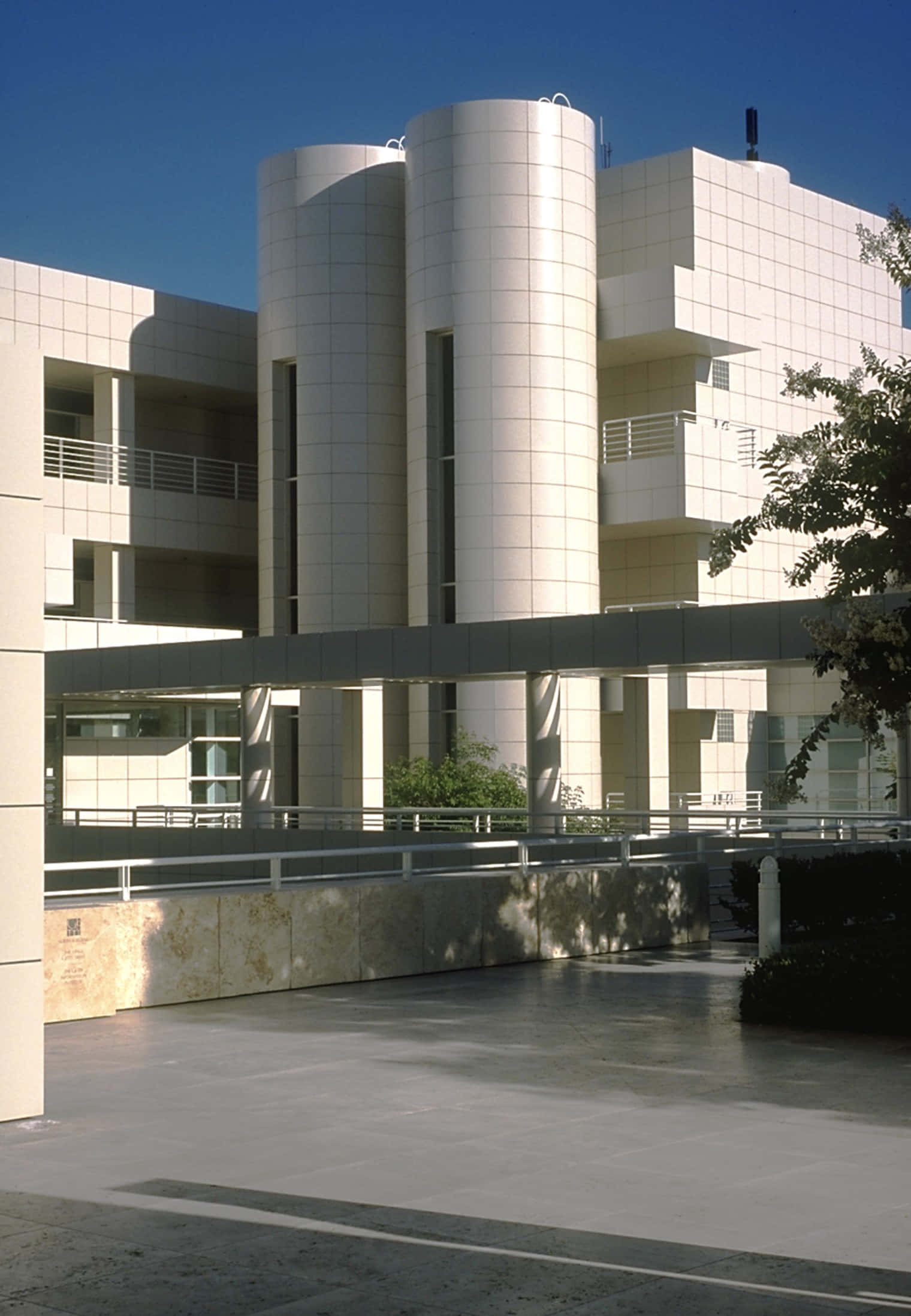 Getty Center, architecture exterior, modern white tiled building, Full HD Phone Wallpaper