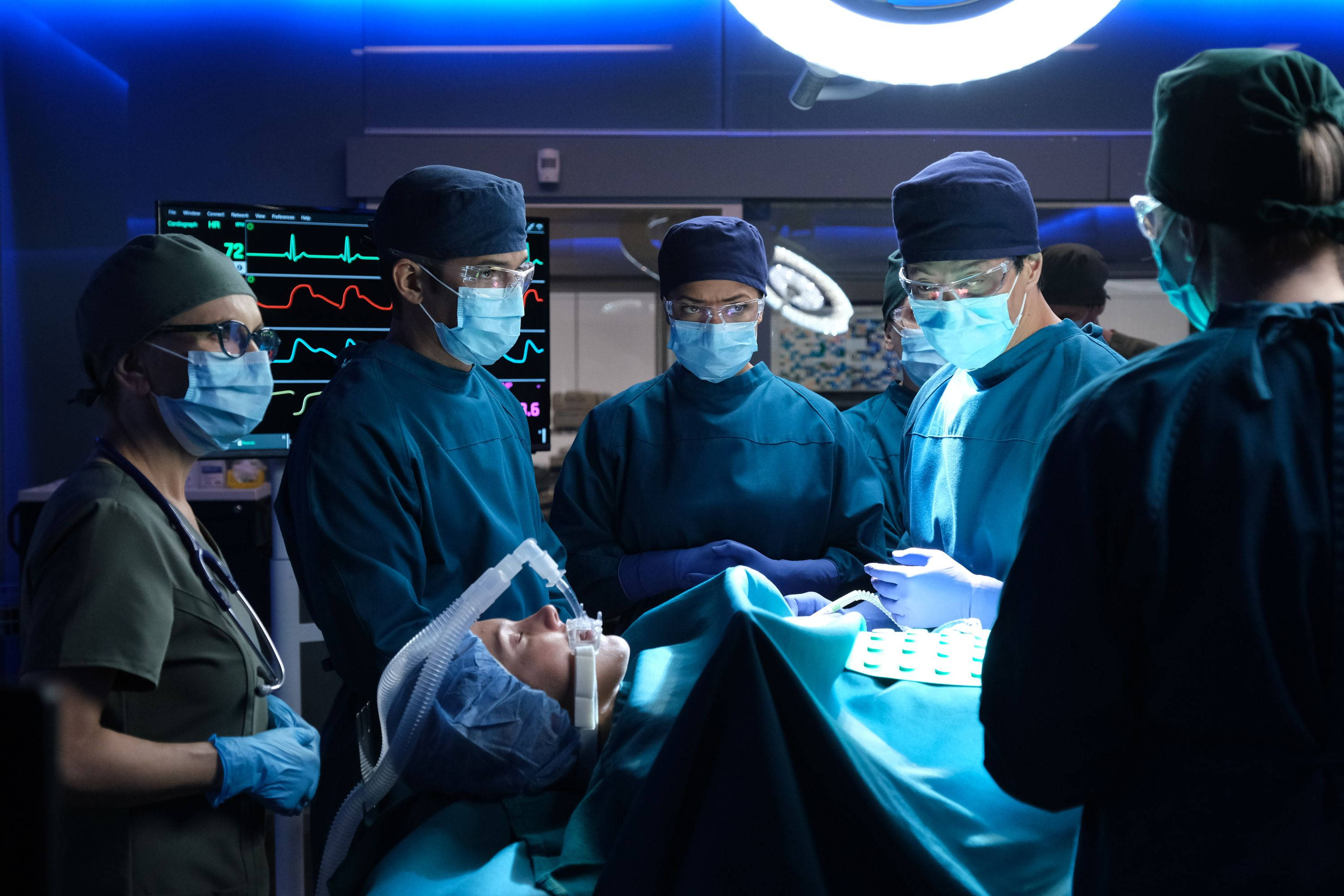 The Good Doctor, surgery room scene, blue scrubs, 2K Desktop Wallpaper