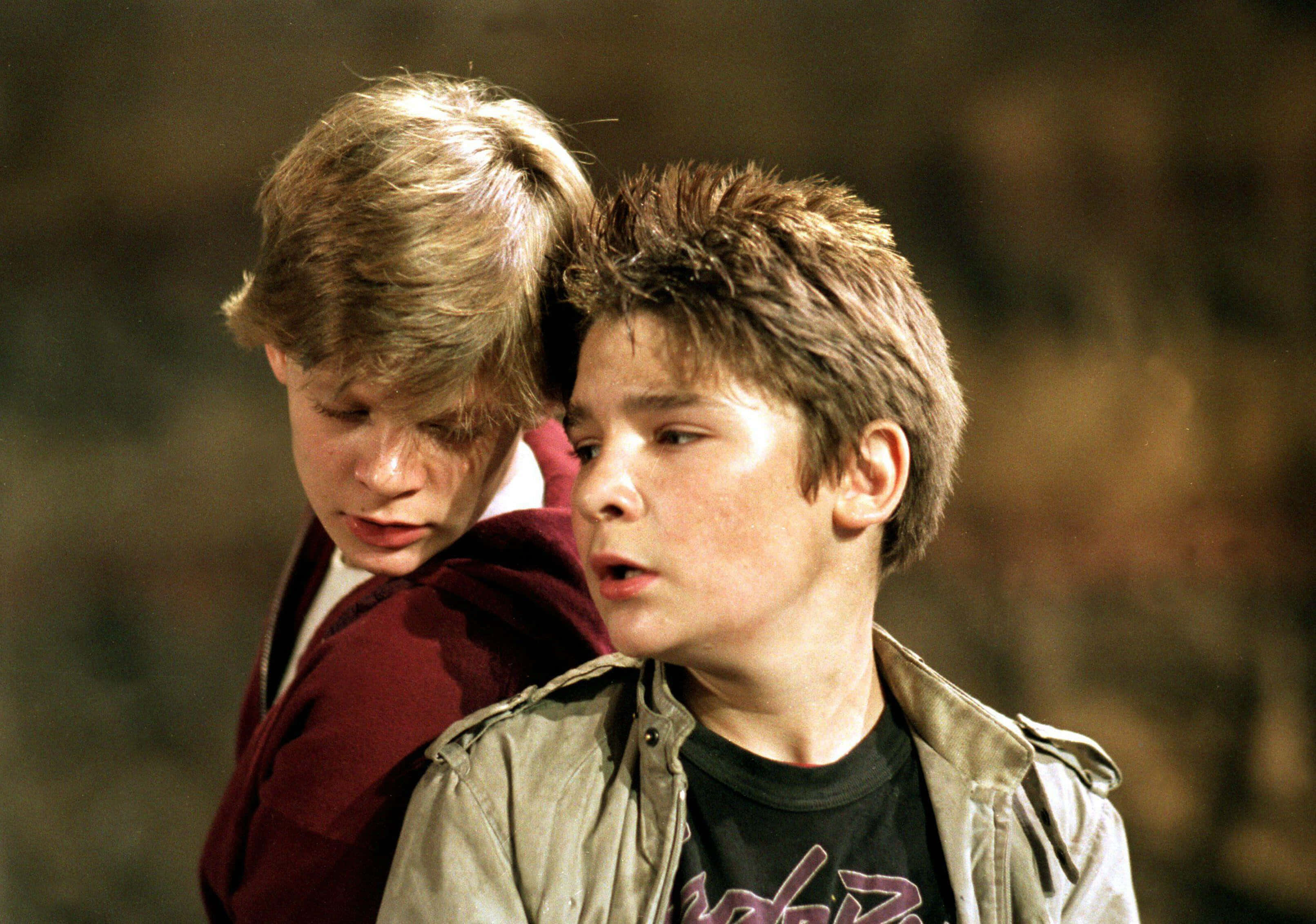 Goonies, maroon jacket, beige jacket, 2K Desktop Wallpaper