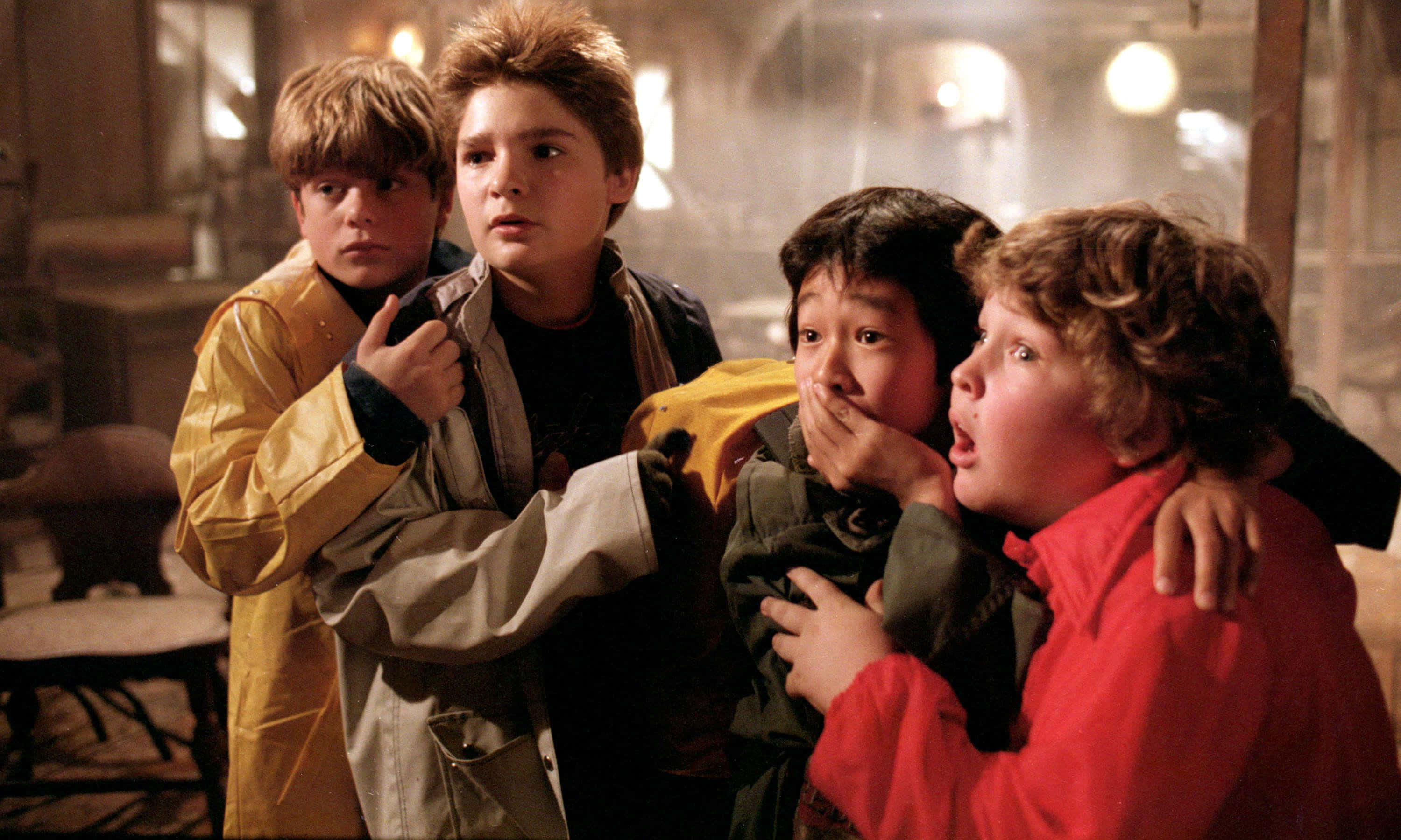 Goonies, four boys, raincoats, 2K Desktop Wallpaper