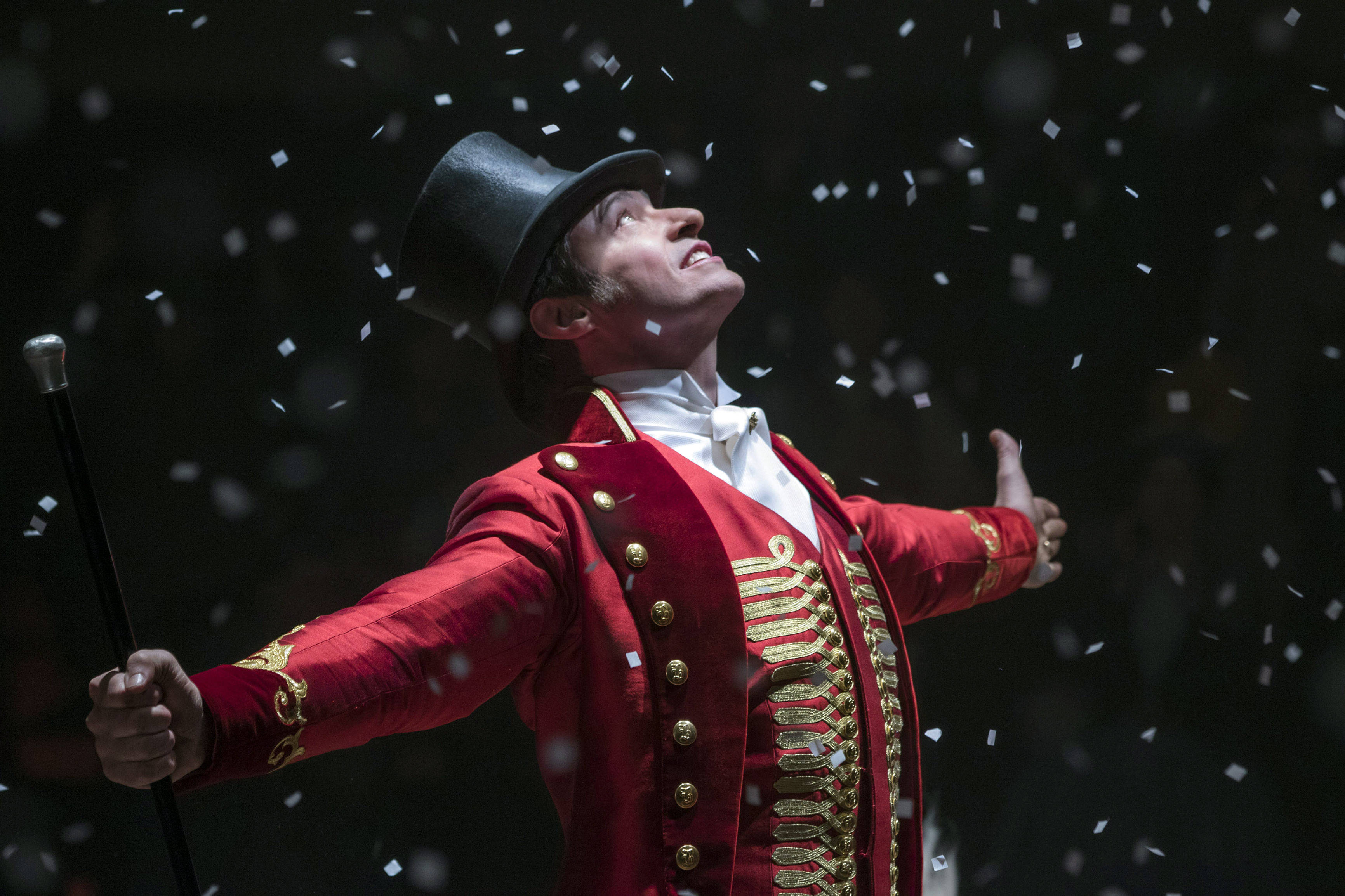 The Greatest Showman, red and gold circus costume, top hat, 2K Desktop Wallpaper