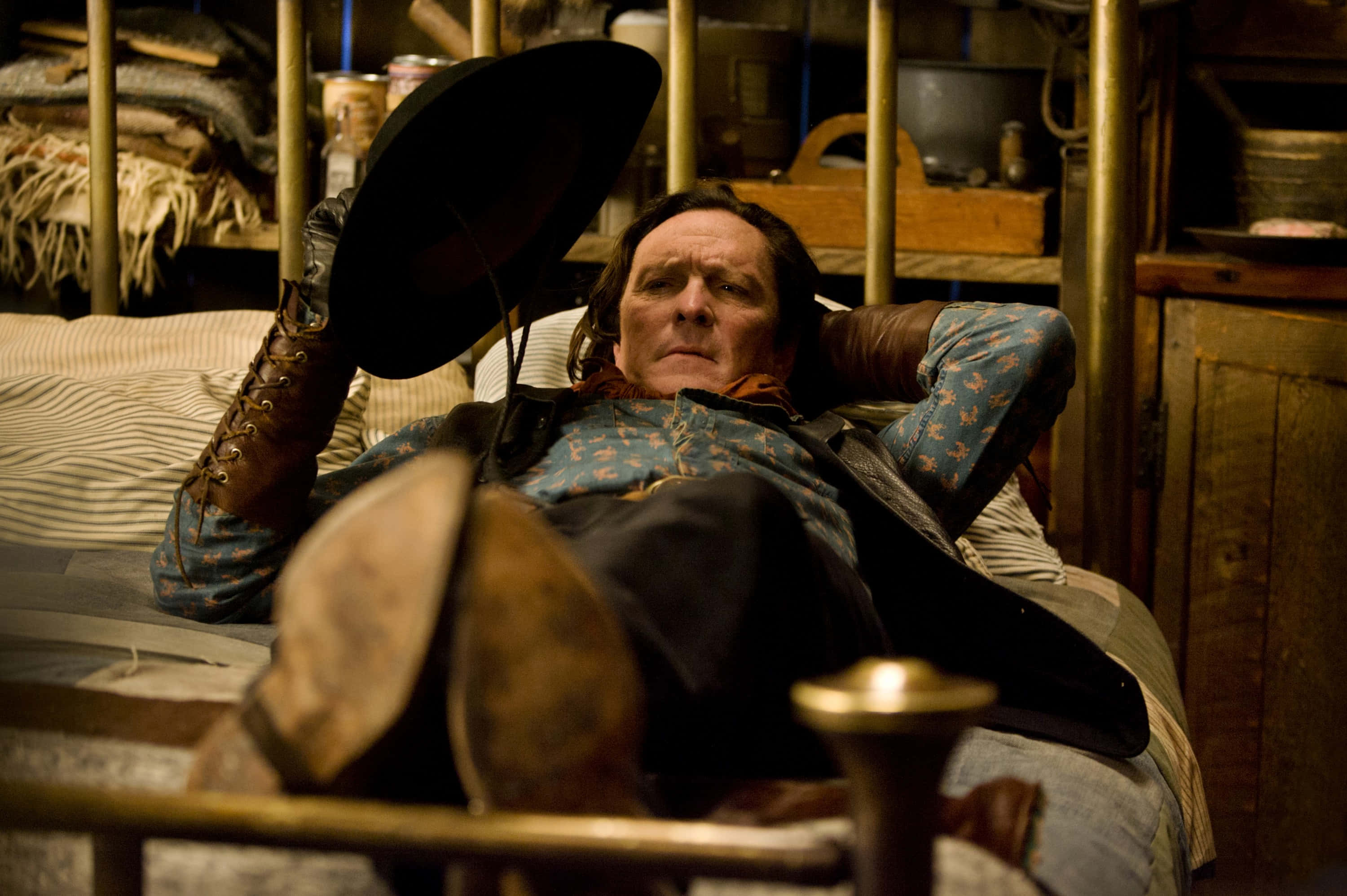 The Hateful Eight, cowboy boots, hat, 2K Desktop Wallpaper