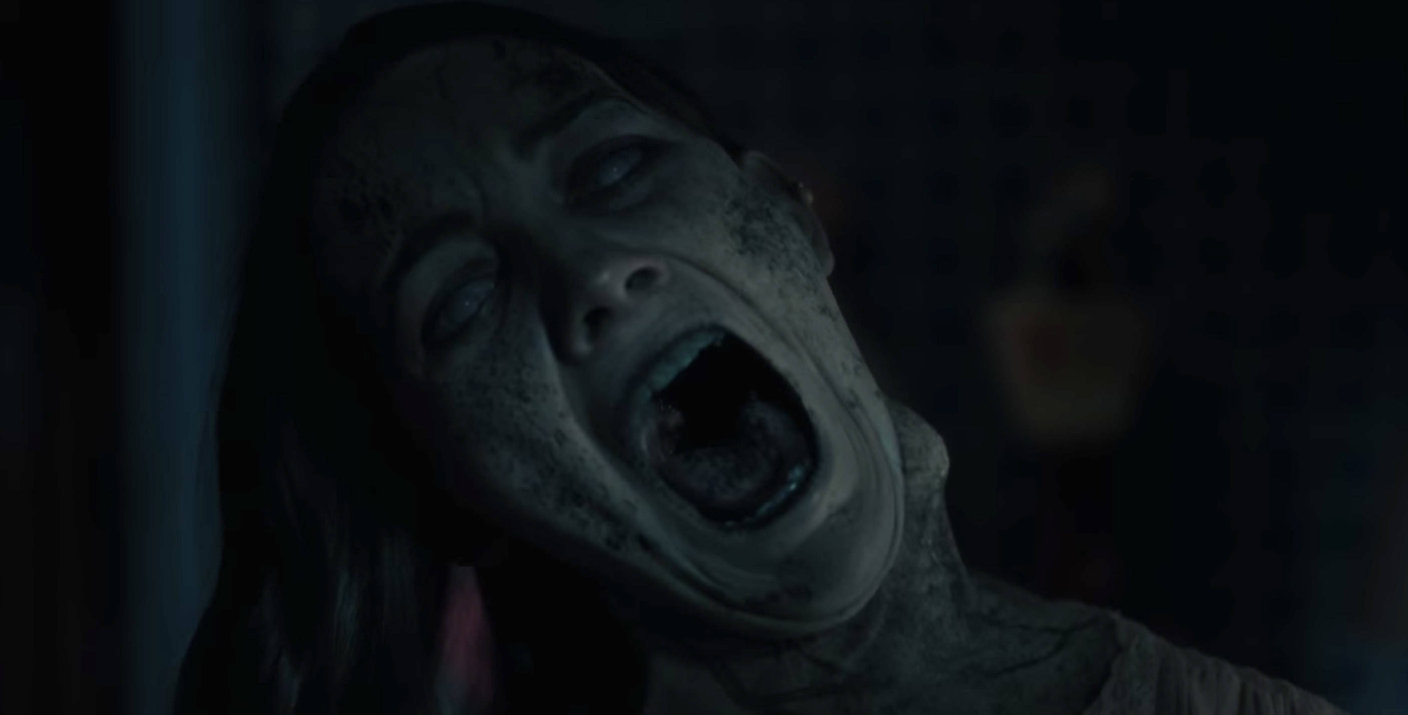 The Haunting of Hill House, bent neck, terrified woman, 2K Desktop Wallpaper