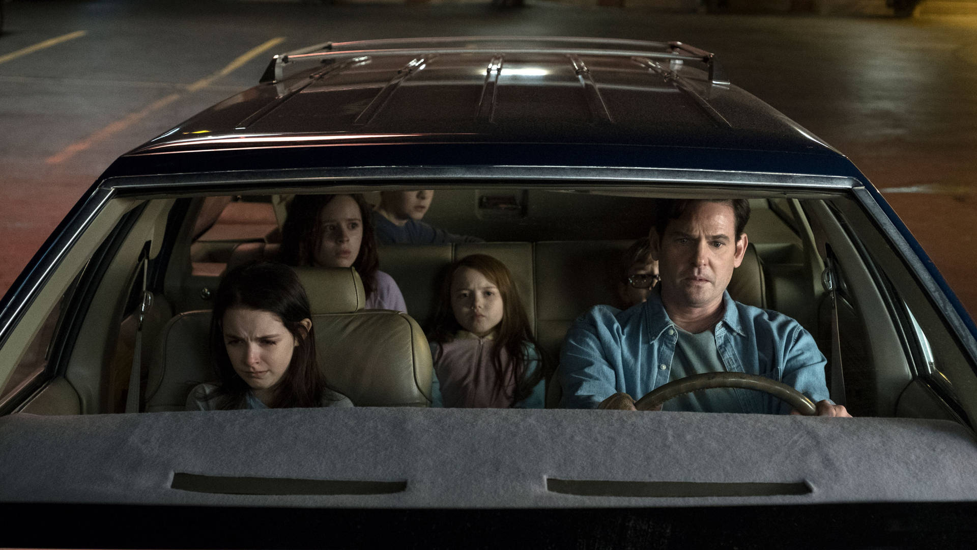 The Haunting of Hill House, family car, night, Full HD Desktop Wallpaper