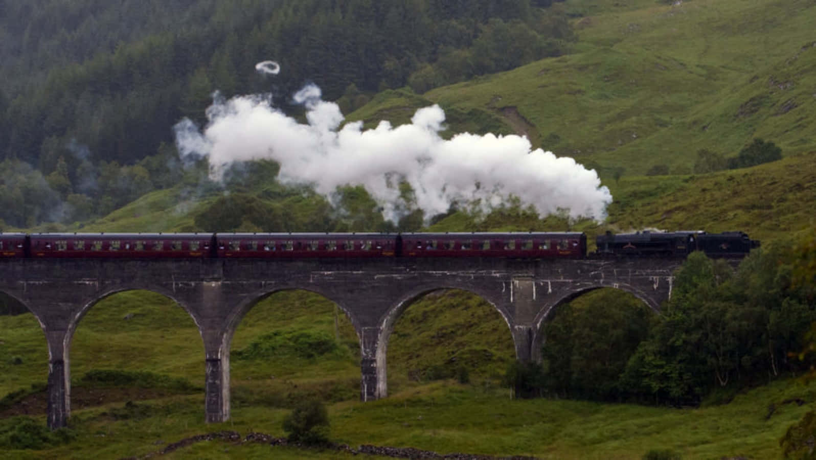 The Hogwarts Express Train, red carriages, stone viaduct, HD Desktop Wallpaper