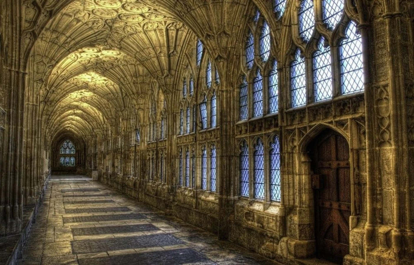 The Hogwarts Forbidden Corridor, Hogwarts, stone cloister hallway, HD Desktop Wallpaper