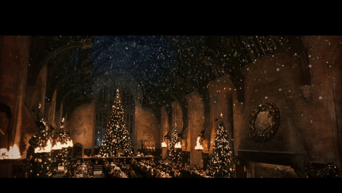 Great Hall, Hogwarts, falling snow, HD Desktop Wallpaper