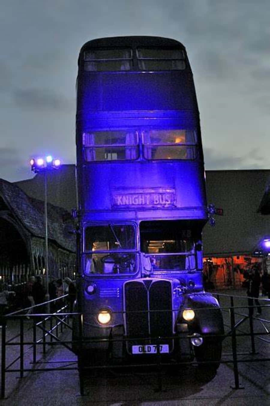 Hogwarts Knight Bus Stop, Knight Bus, double-decker bus, HD Phone Wallpaper