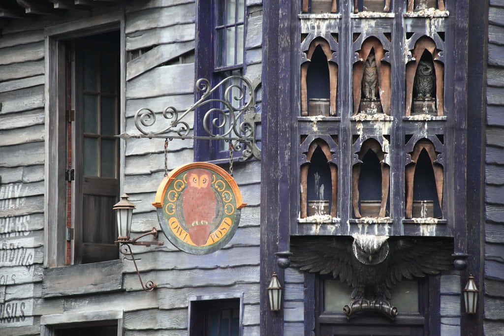 The Hogwarts Owlery, owl sign, carved owl niches, SD Desktop Wallpaper
