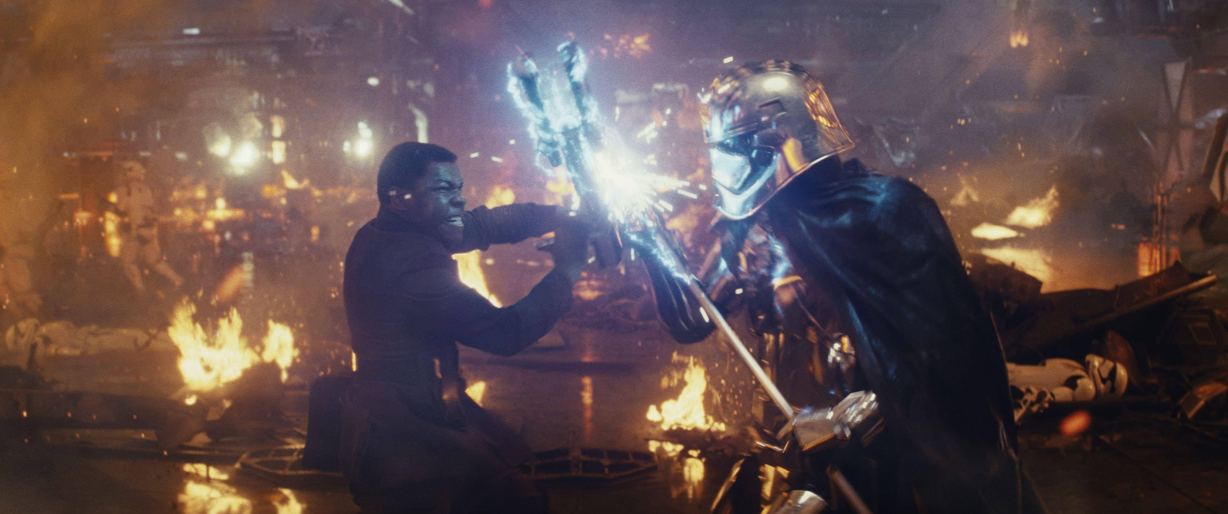 The Last Jedi Star Wars, warriors, fiery battlefield, 4K Desktop Wallpaper