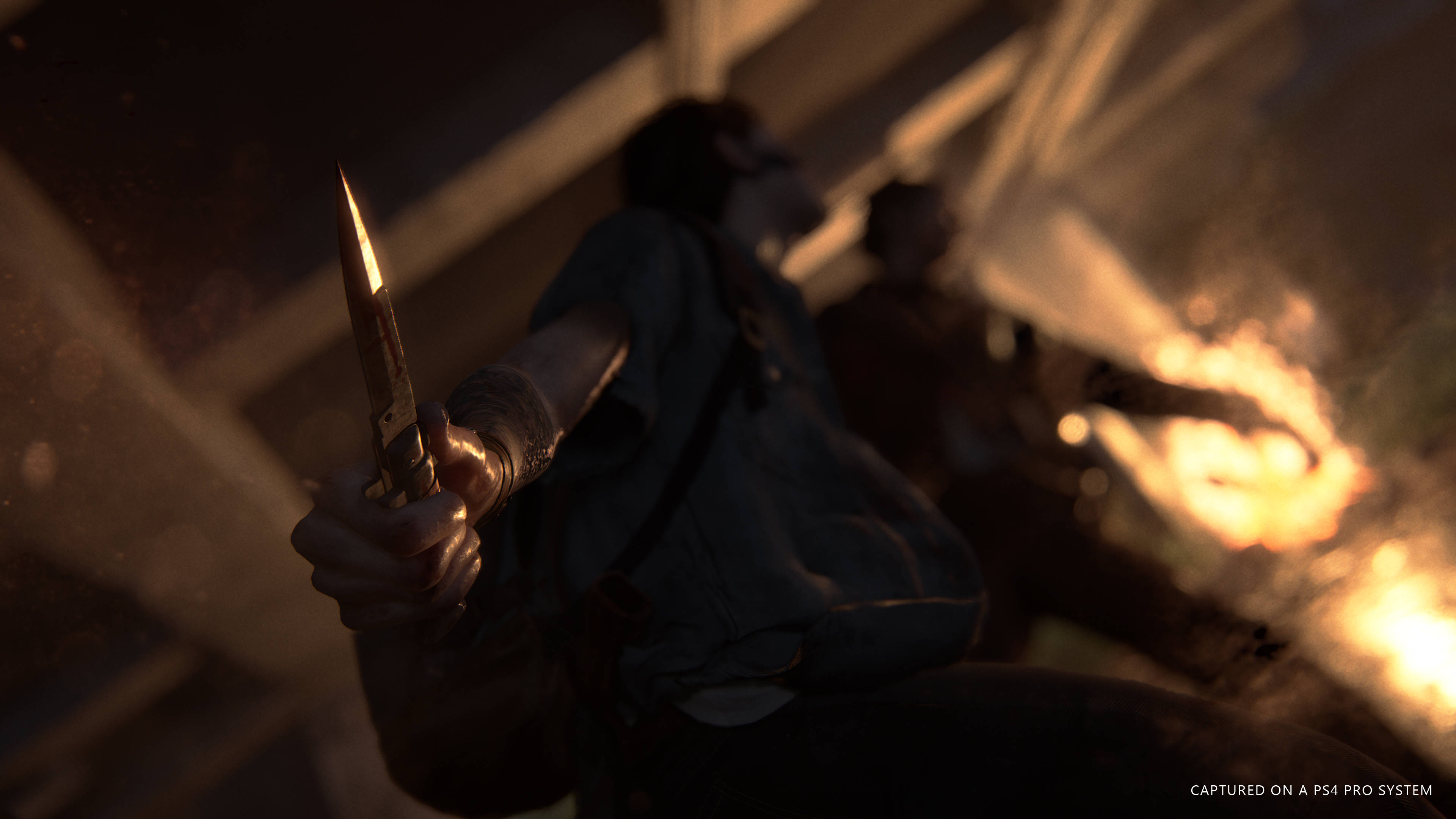 The Last Of Us 4K, girl holding knife, low angle shot, 4K Desktop Wallpaper