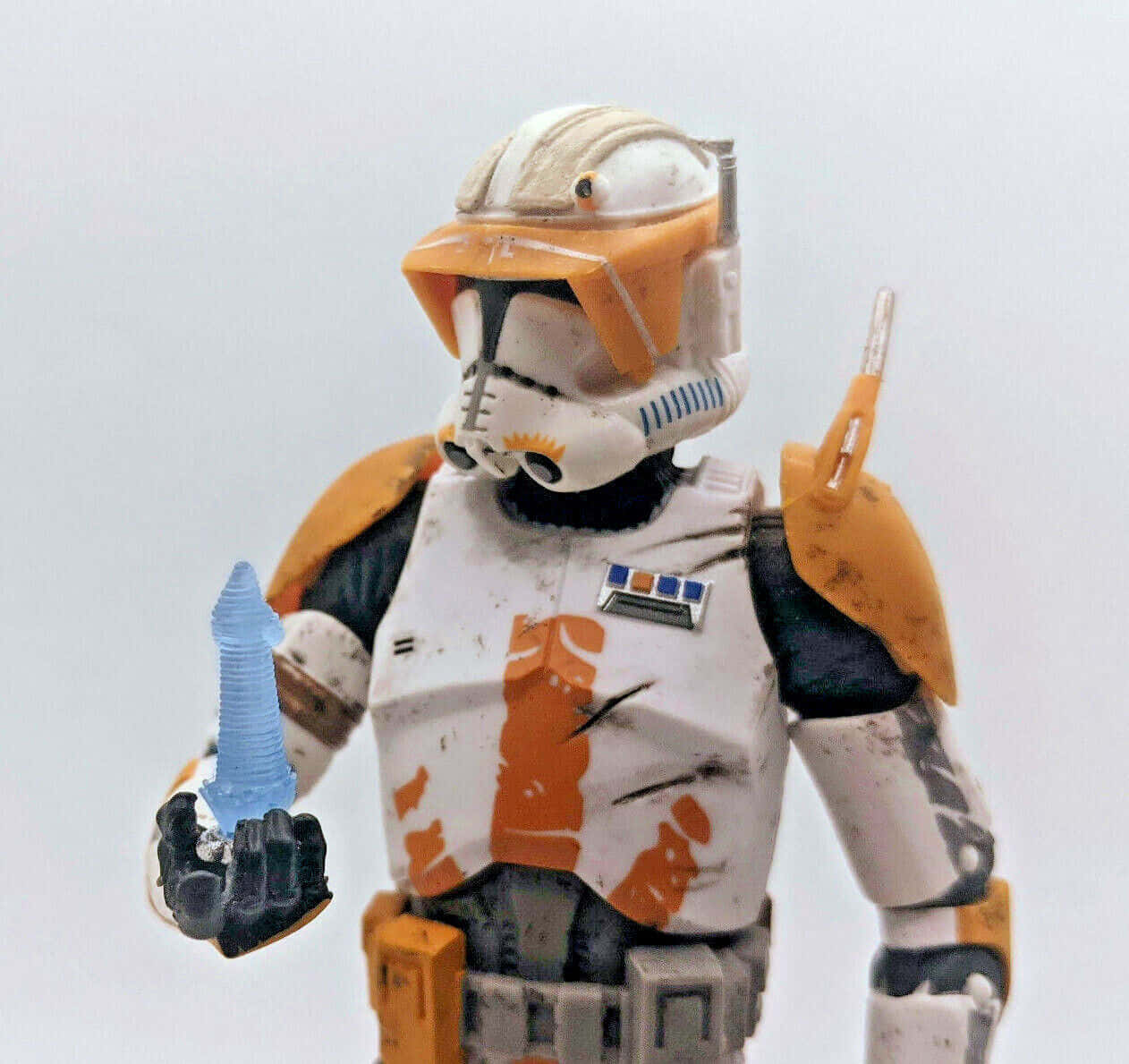 The Order 66, star wars clone trooper action figure, blue lightsaber hilt, SD Desktop Wallpaper