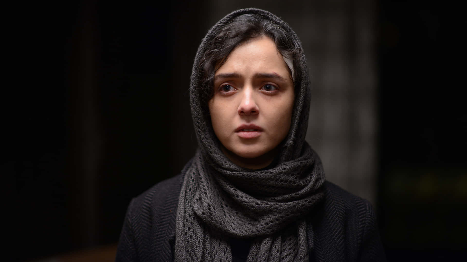 dark knitted headscarf, dimly lit, moody portrait, Full HD Desktop Wallpaper