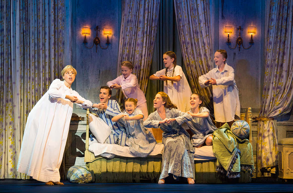 Sound of Music, stage performance, nightwear, SD Desktop Wallpaper