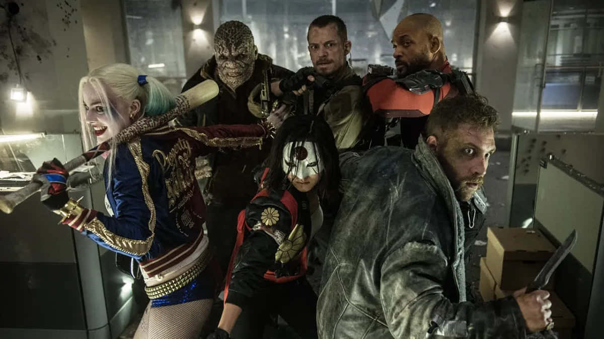 Suicide Squad, team action pose, gritty superheroes and villains, SD Desktop Wallpaper