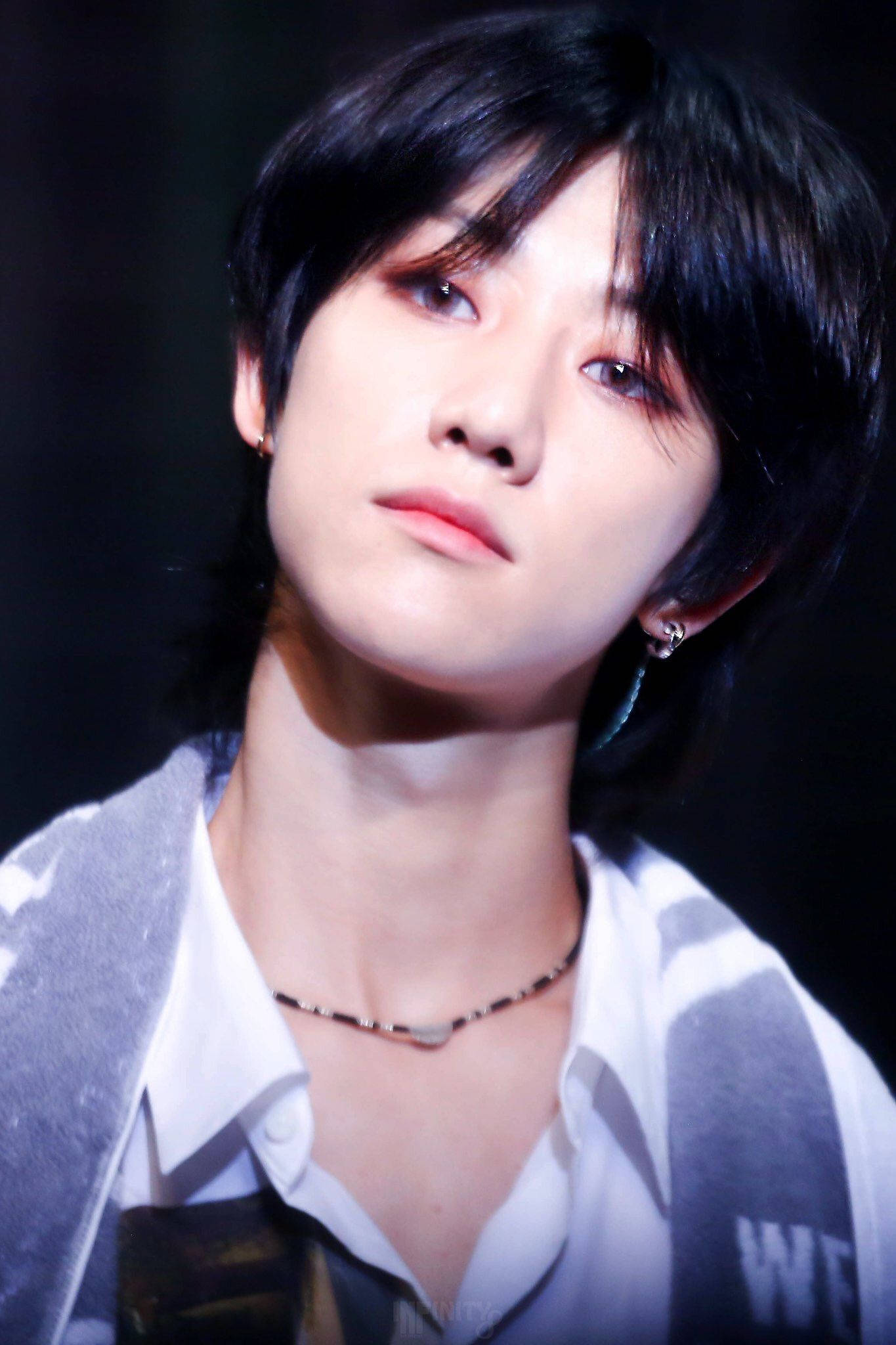 The8, mullet hairstyle, dark hair, Full HD Phone Wallpaper