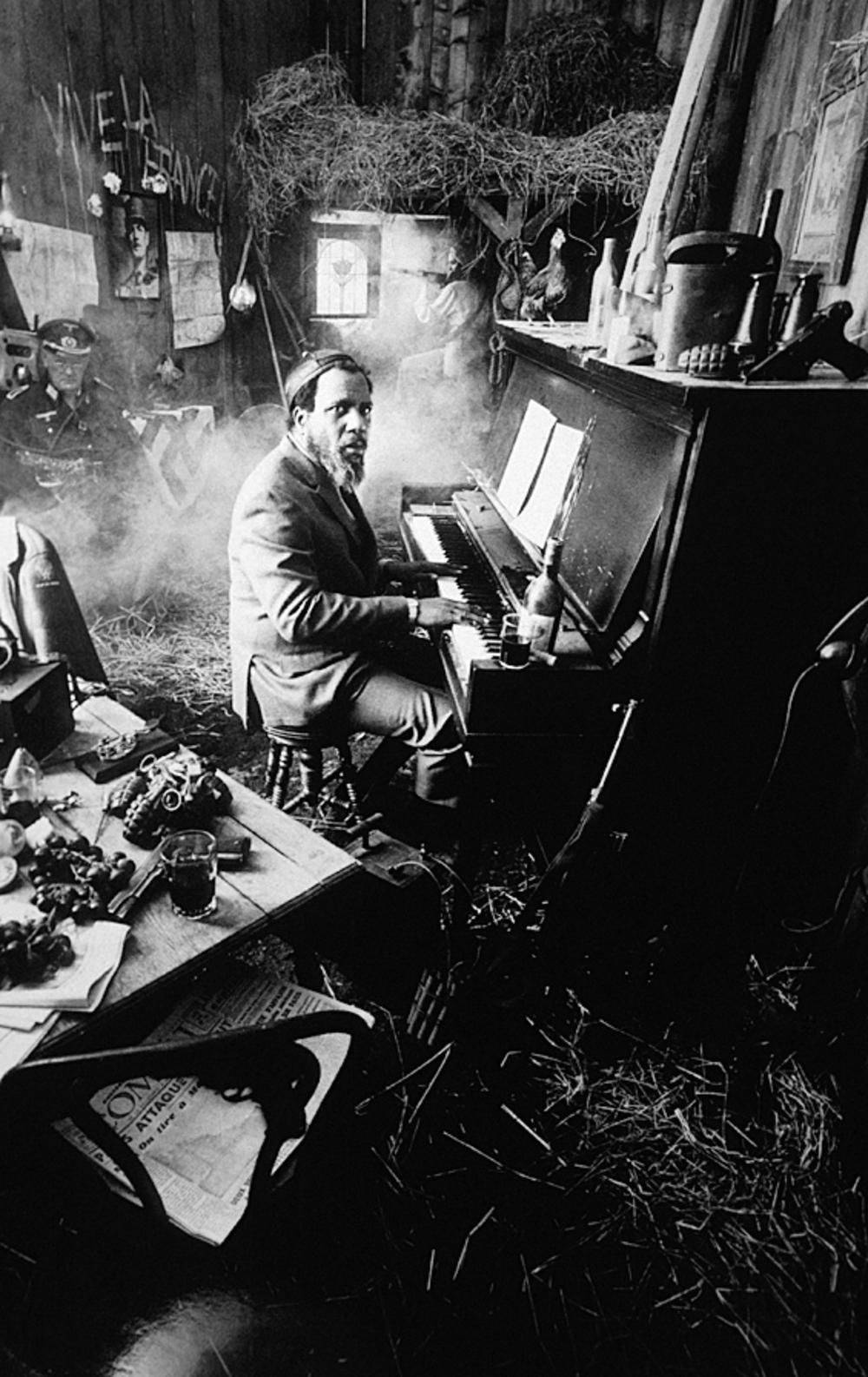 Thelonious Monk, piano, smoky cluttered room, HD Phone Wallpaper