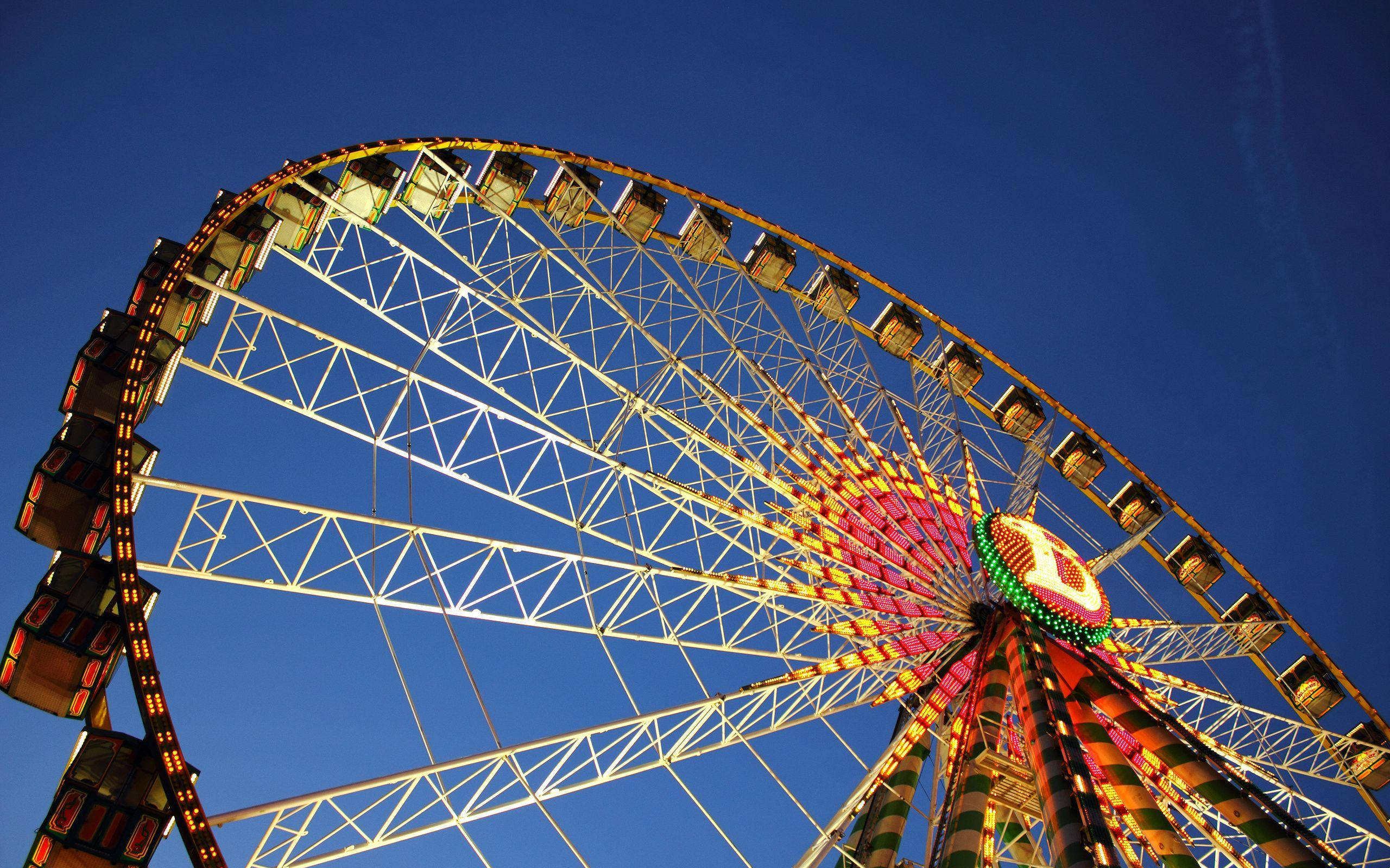 Ferris wheel, theme park, vibrant lights, 2K Desktop Wallpaper