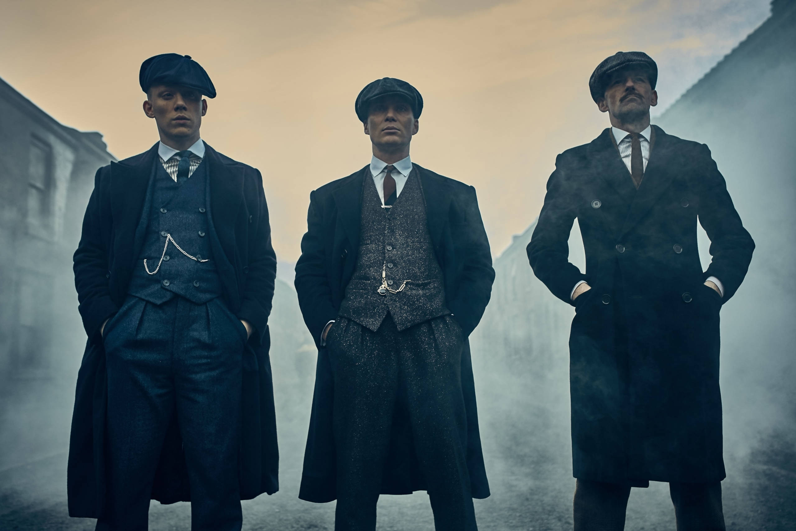 Thomas Shelby, vintage dark suits, flat caps, 2K Desktop Wallpaper