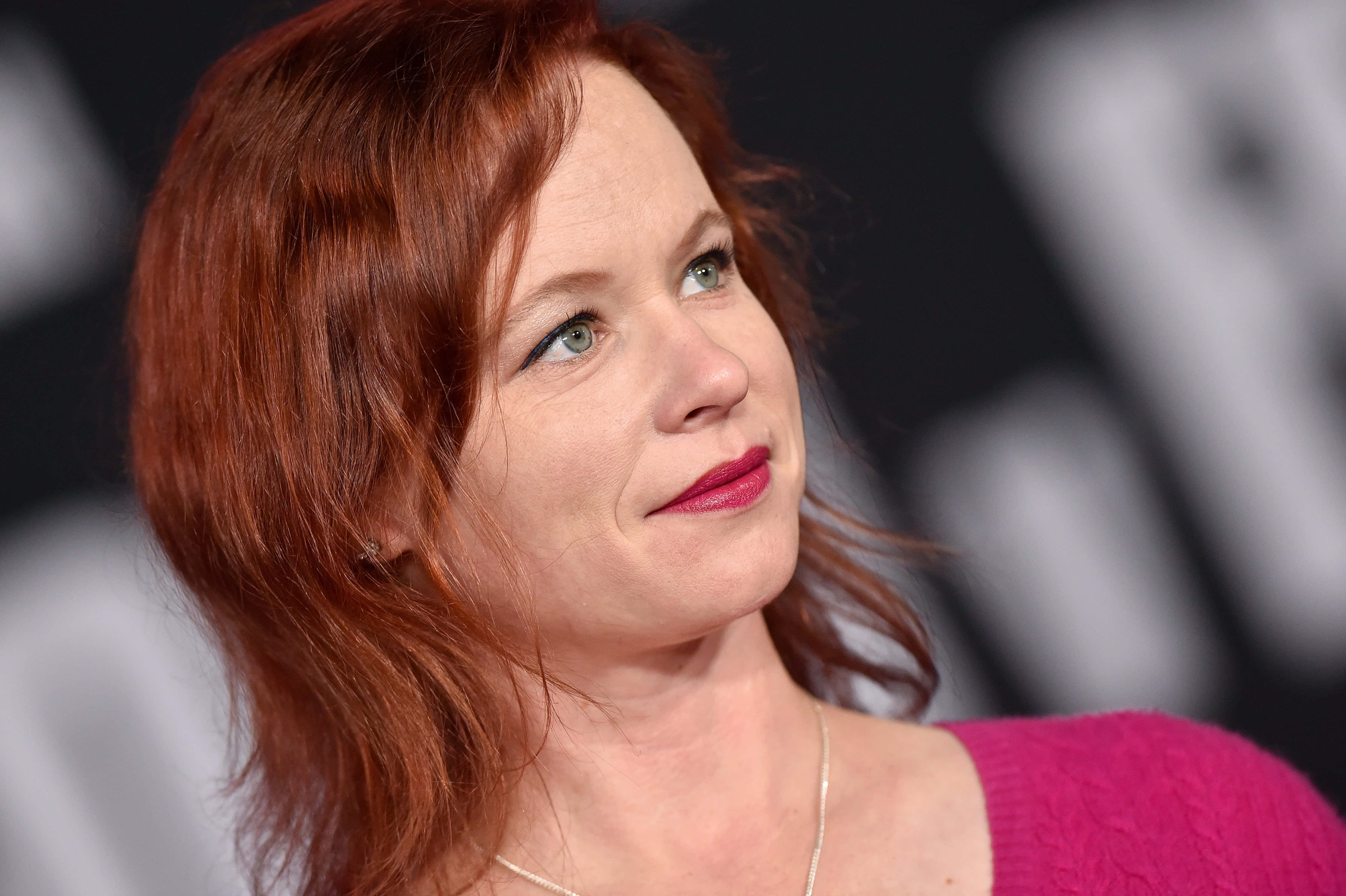 Thora Birch, vibrant red hair, bold red lipstick, 4K Desktop Wallpaper