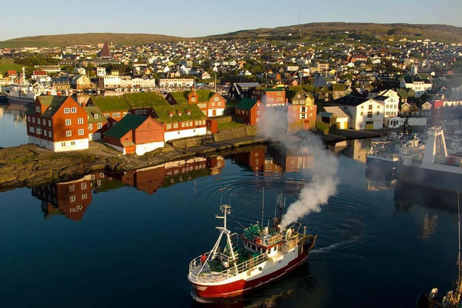 Thorshavn, red fishing boat, harbor, HD Desktop Wallpaper