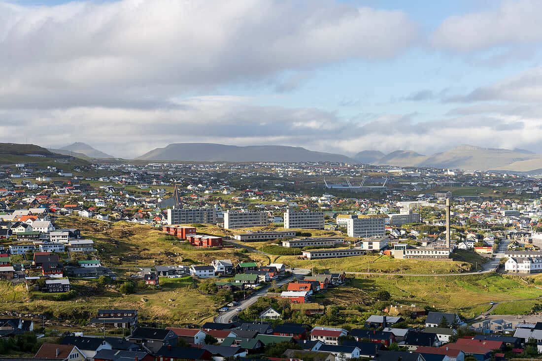Thorshavn, coastal town, green hills, SD Desktop Wallpaper