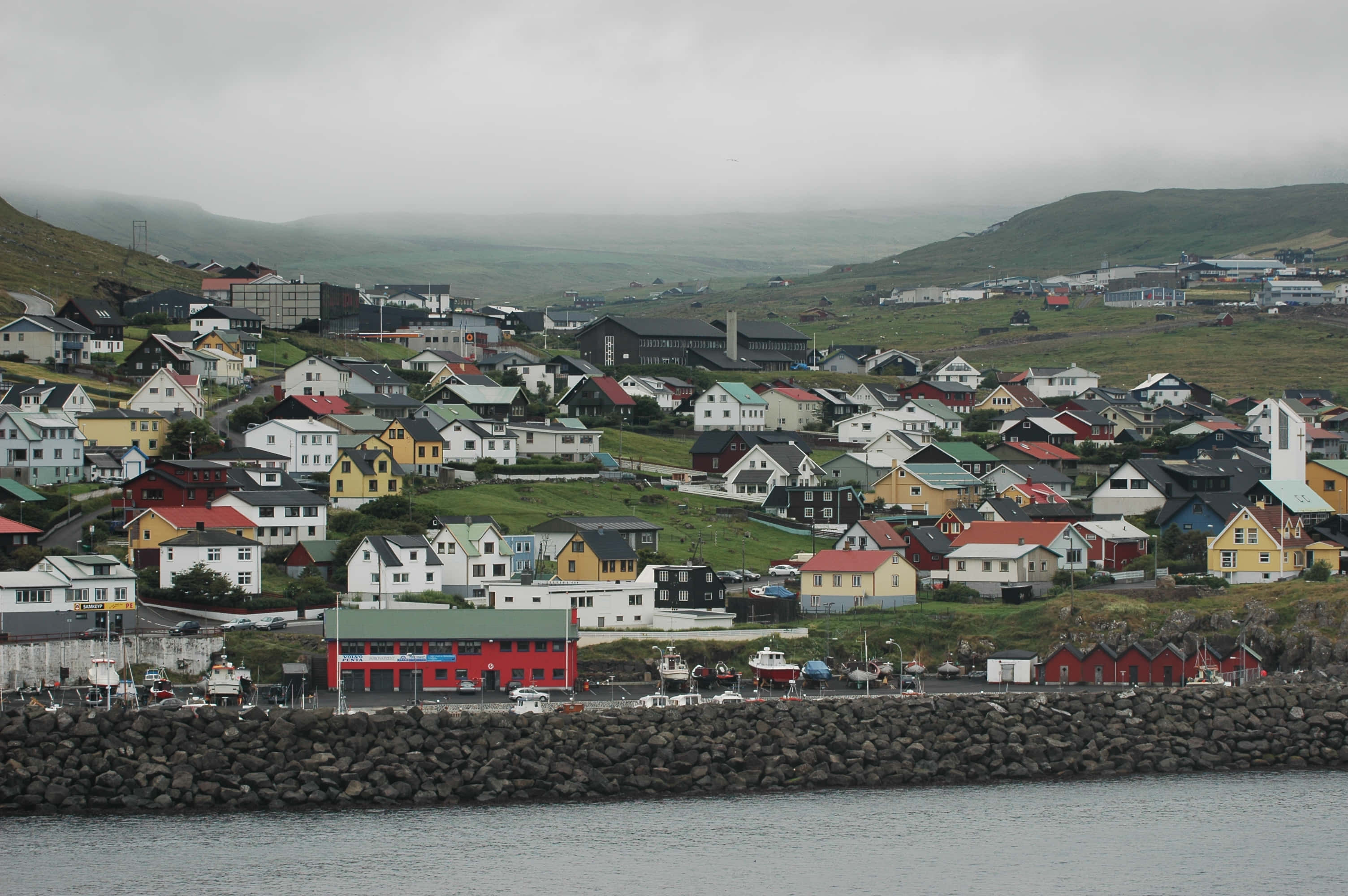 Thorshavn, stone wall, colorful houses, 2K Desktop Wallpaper