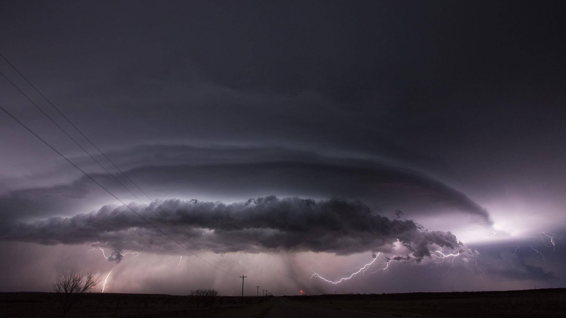 Spreading Thunderstorm, barren field, lightning, Full HD Desktop Wallpaper