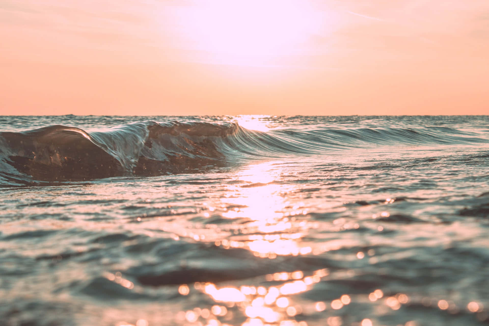 sunset, golden light, textured water, Full HD Desktop Wallpaper