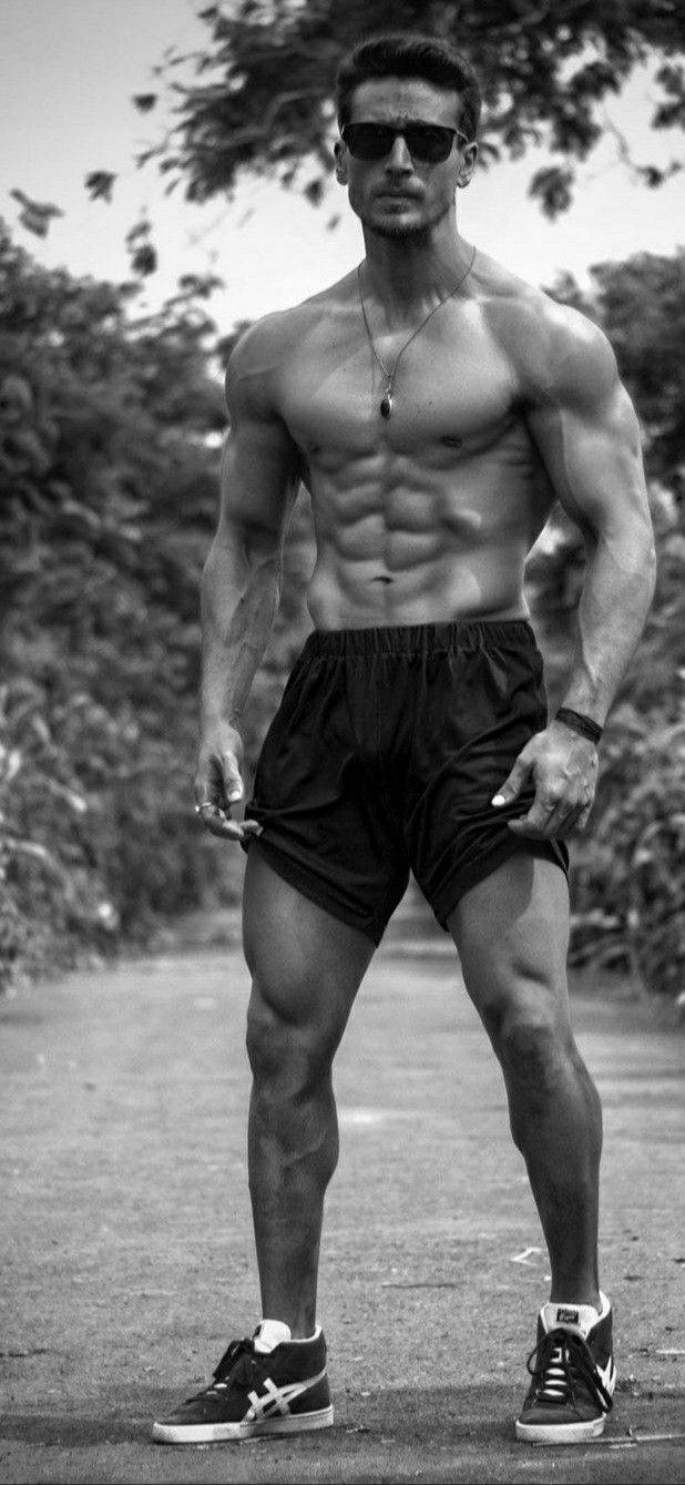 Tiger Shroff, sunglasses, shorts, HD Phone Wallpaper