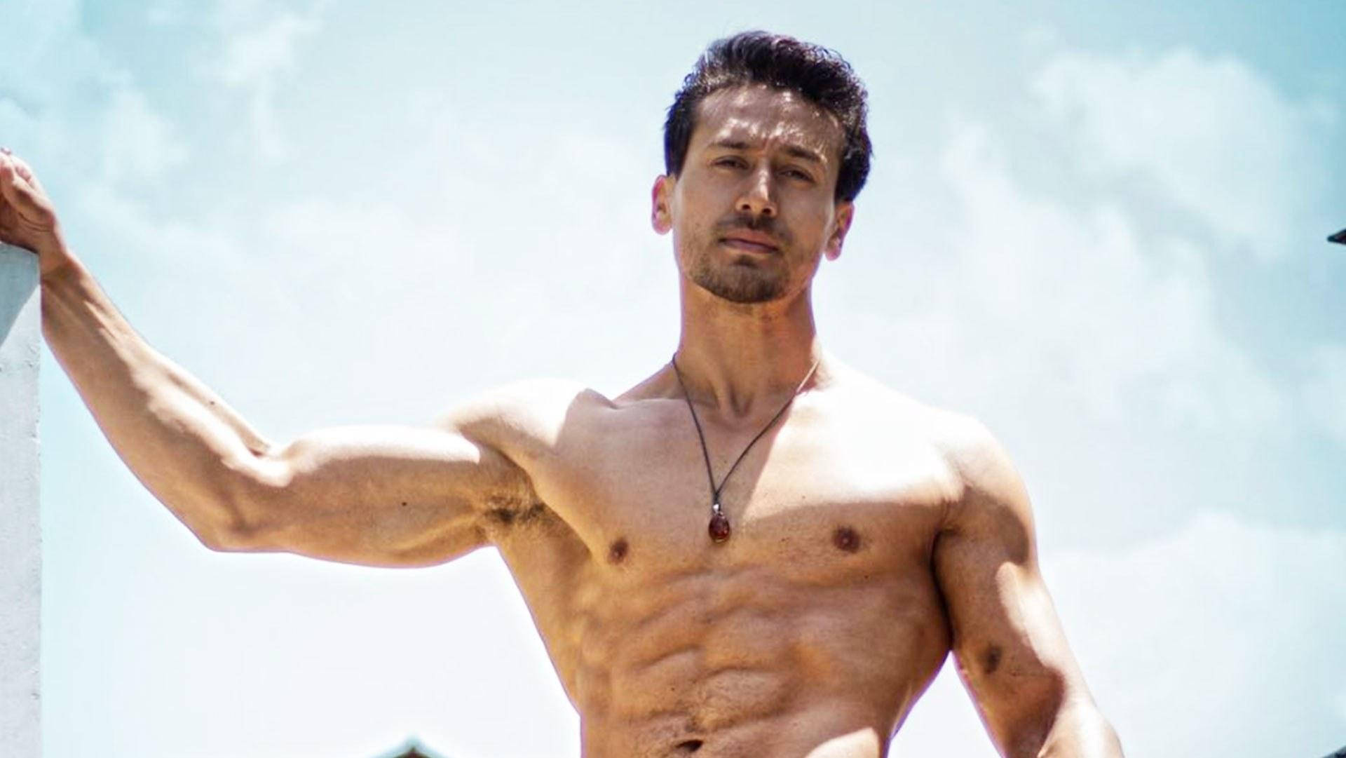 Tiger Shroff, body, waist-up, Full HD Desktop Wallpaper