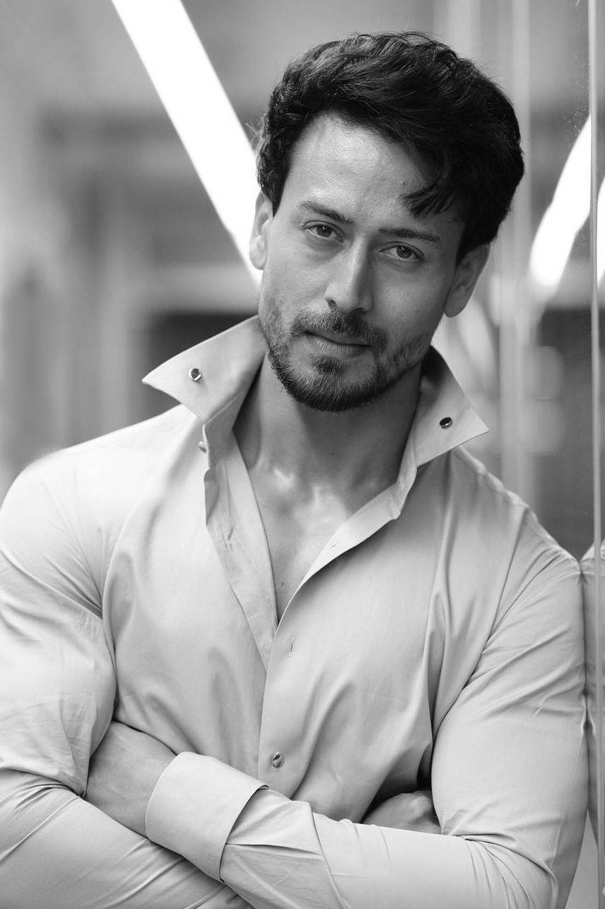Tiger Shroff, greyscale, monochrome portrait, HD Phone Wallpaper