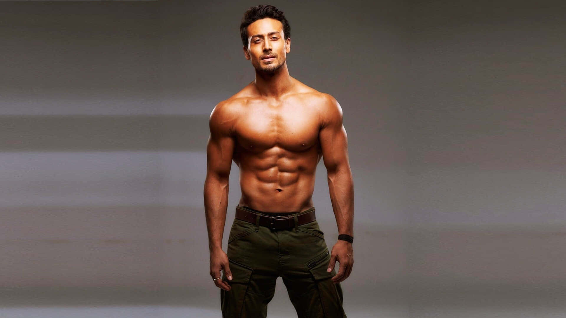 Tiger Shroff, Bollywood Hero, martial artist, Full HD Desktop Wallpaper