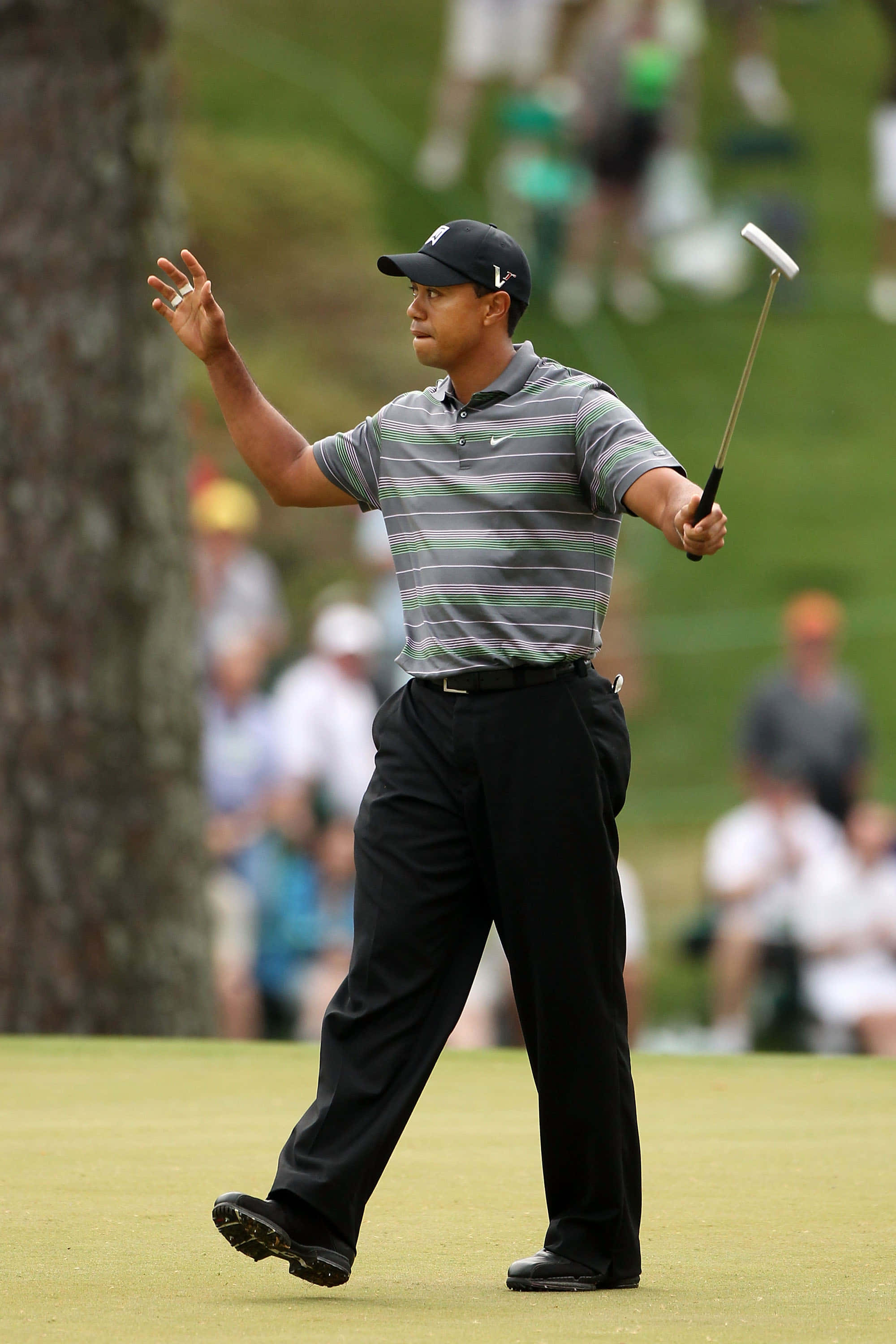 Tiger Woods, iPhone, putter, 2K Phone Wallpaper