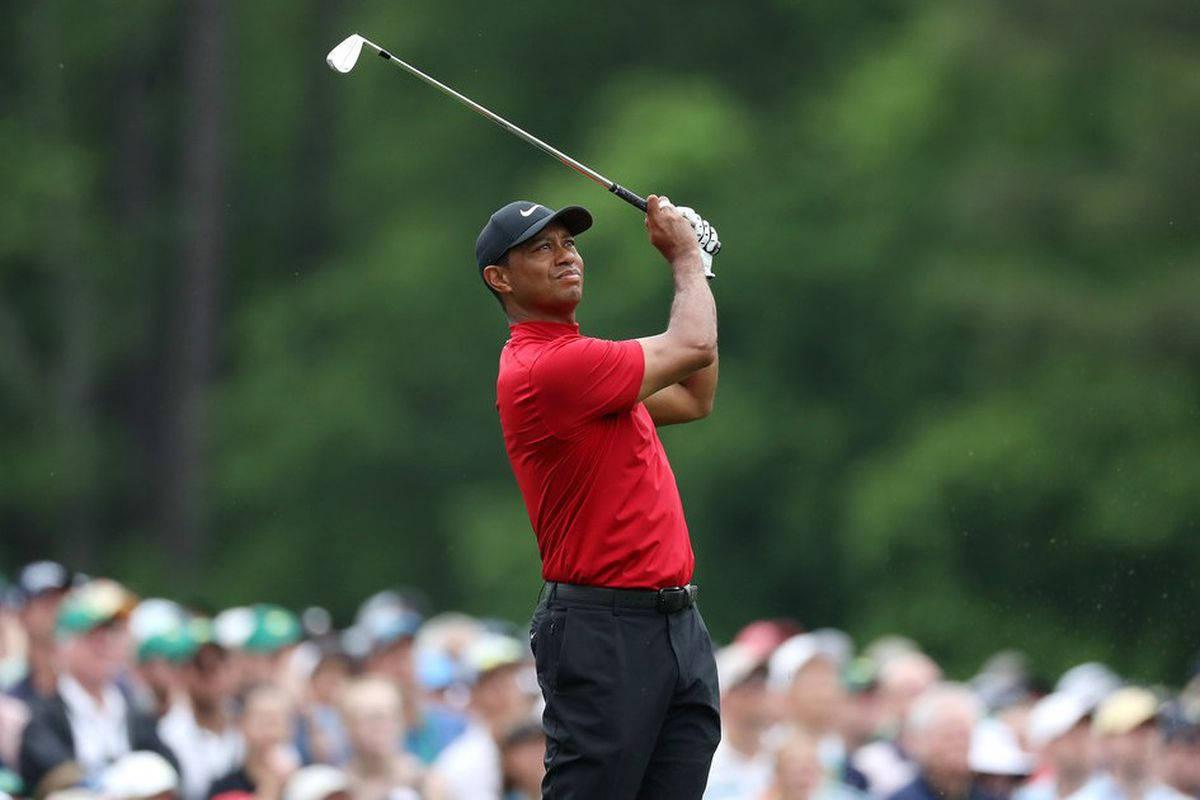 Tiger Woods, Masters, red shirt, SD Desktop Wallpaper