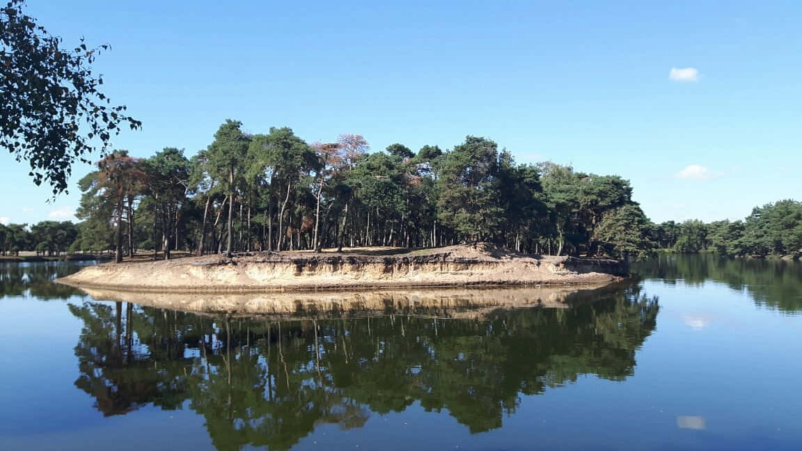 Tilburg, peaceful lake island, calm water, SD Desktop Wallpaper