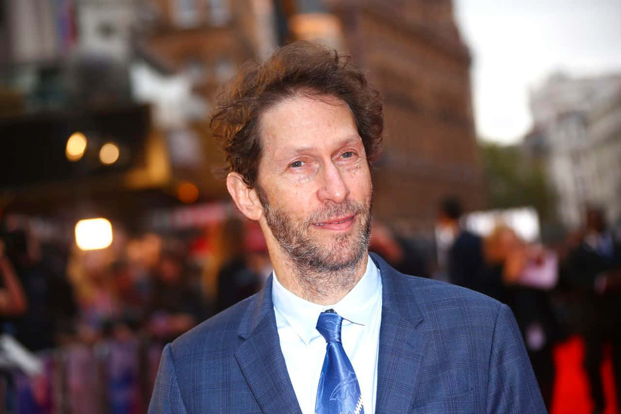 Tim Blake Nelson, blue checkered suit, blue tie, HD Desktop Wallpaper