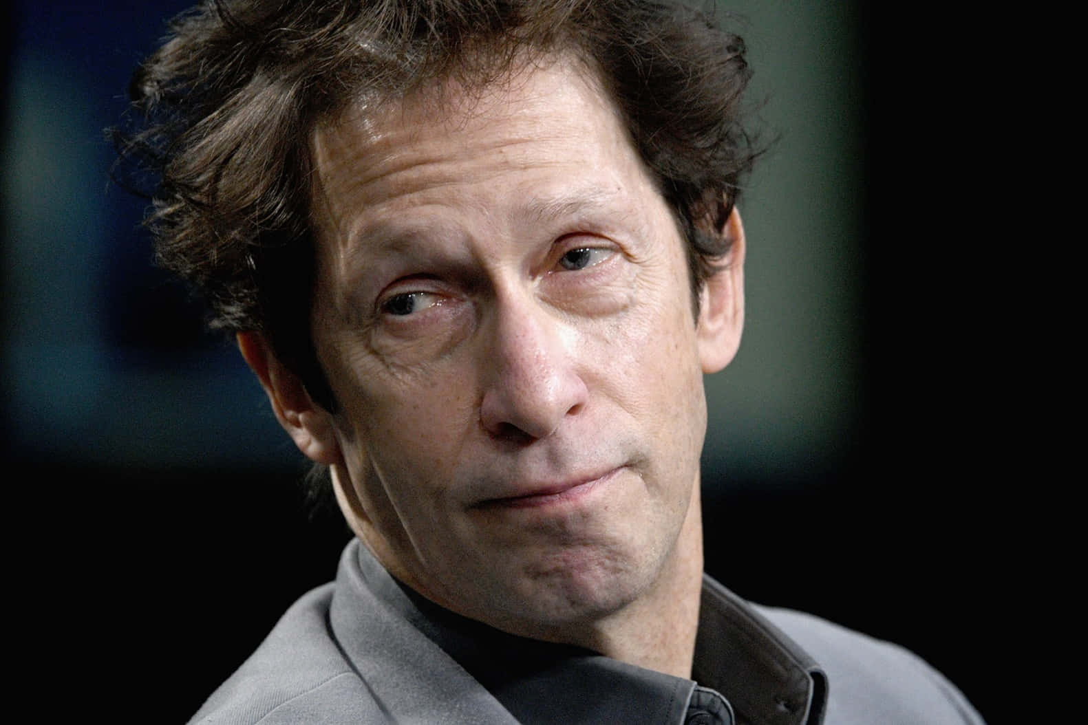 Tim Blake Nelson, tousled brown hair, thoughtful expression, HD Desktop Wallpaper