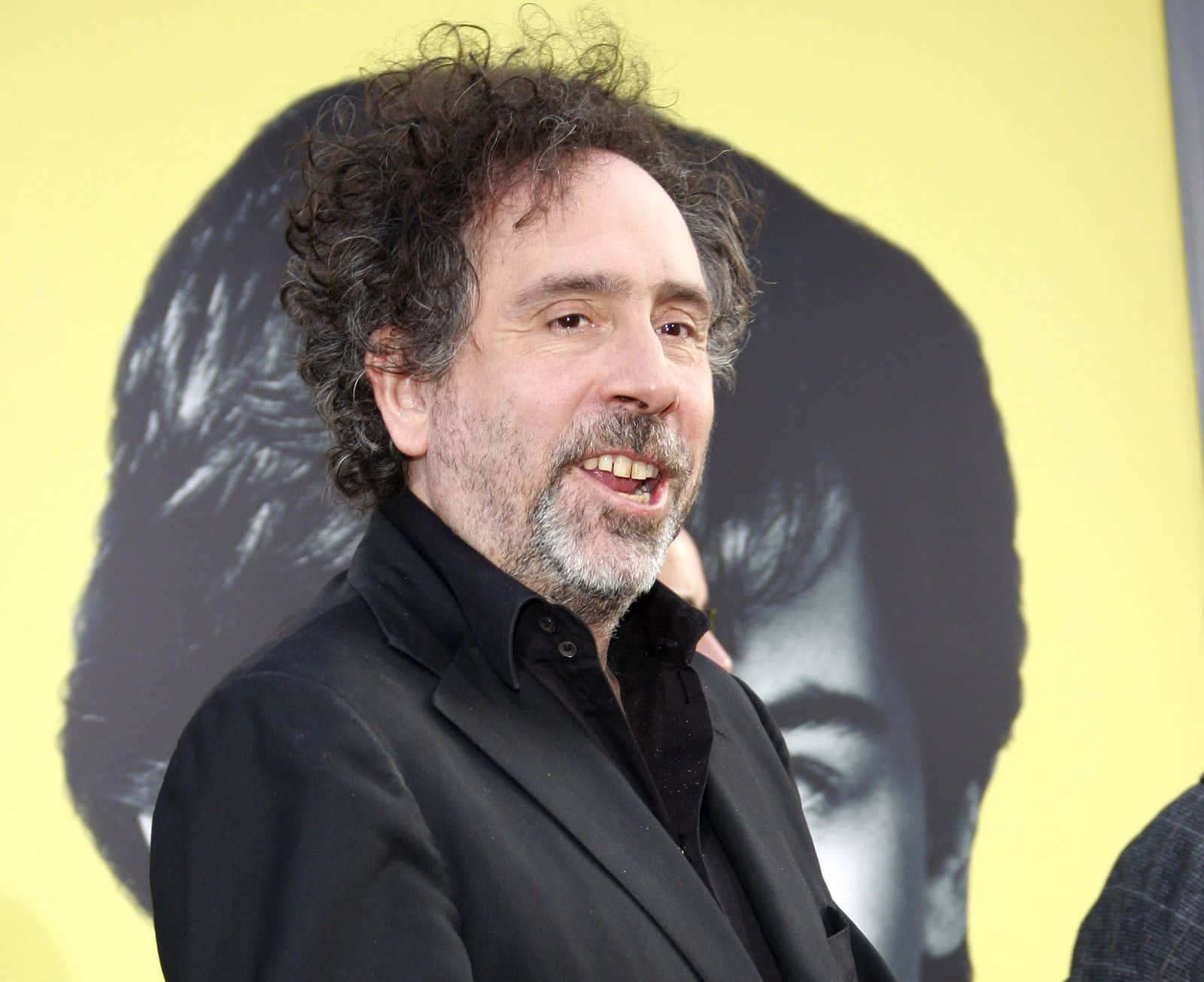 Tim Burton, black suit, yellow backdrop, HD Desktop Wallpaper