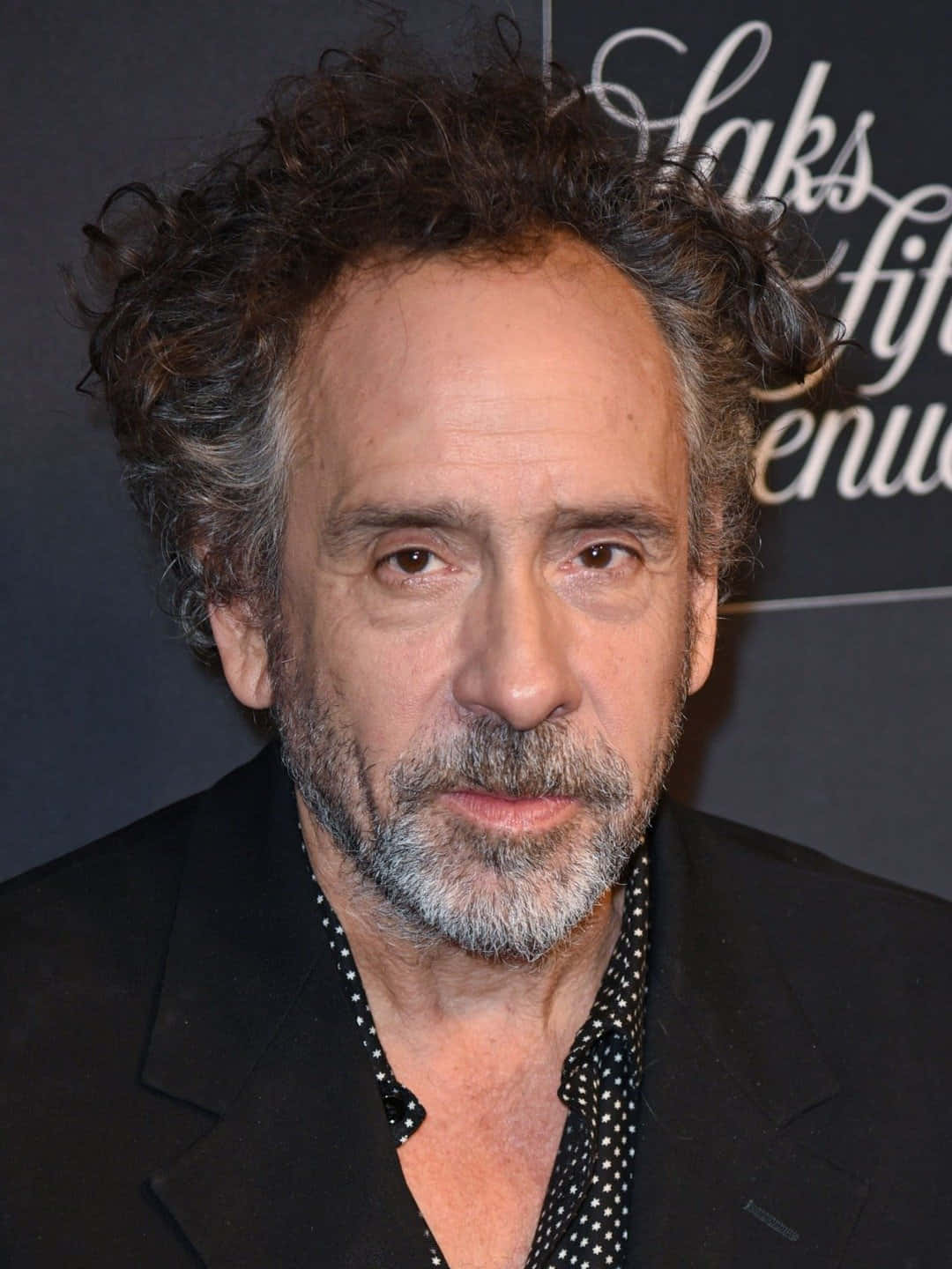 Tim Burton, black suit, polka dot shirt, HD Phone Wallpaper