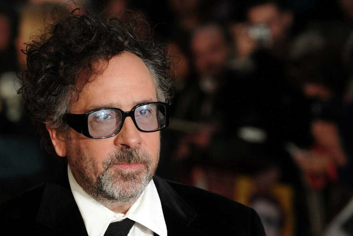 Tim Burton, black suit, white shirt, SD Desktop Wallpaper