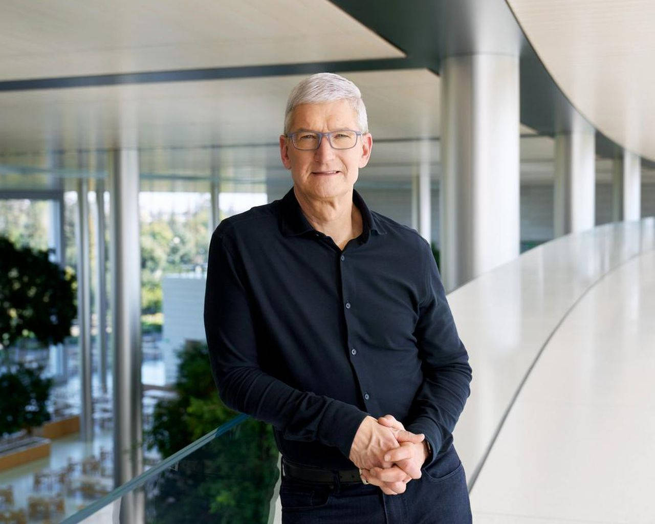 Tim Cook, glass-walled building, curved white architecture, HD Desktop Wallpaper