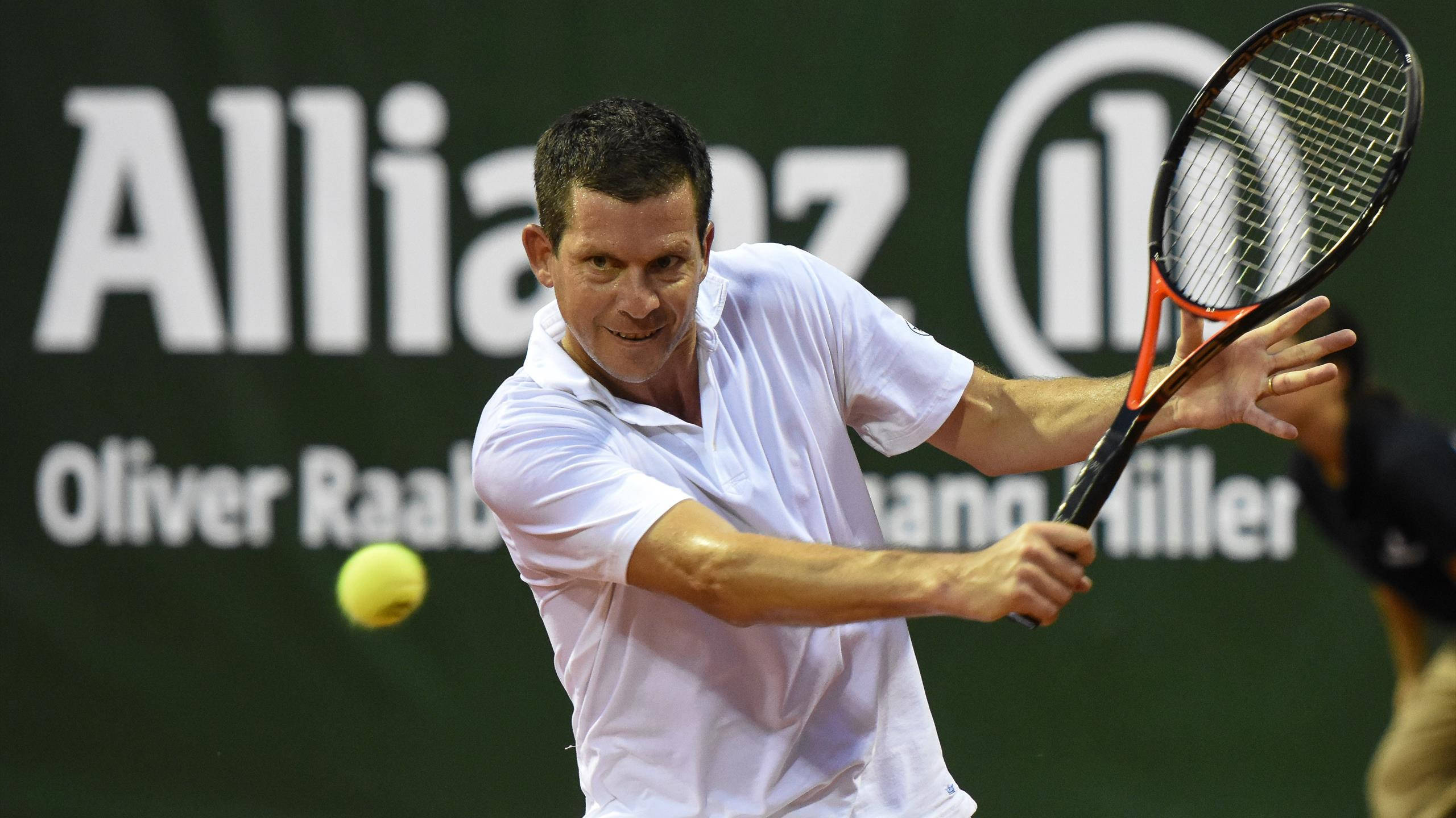 Tim Henman, white shirt, yellow ball, 2K Desktop Wallpaper